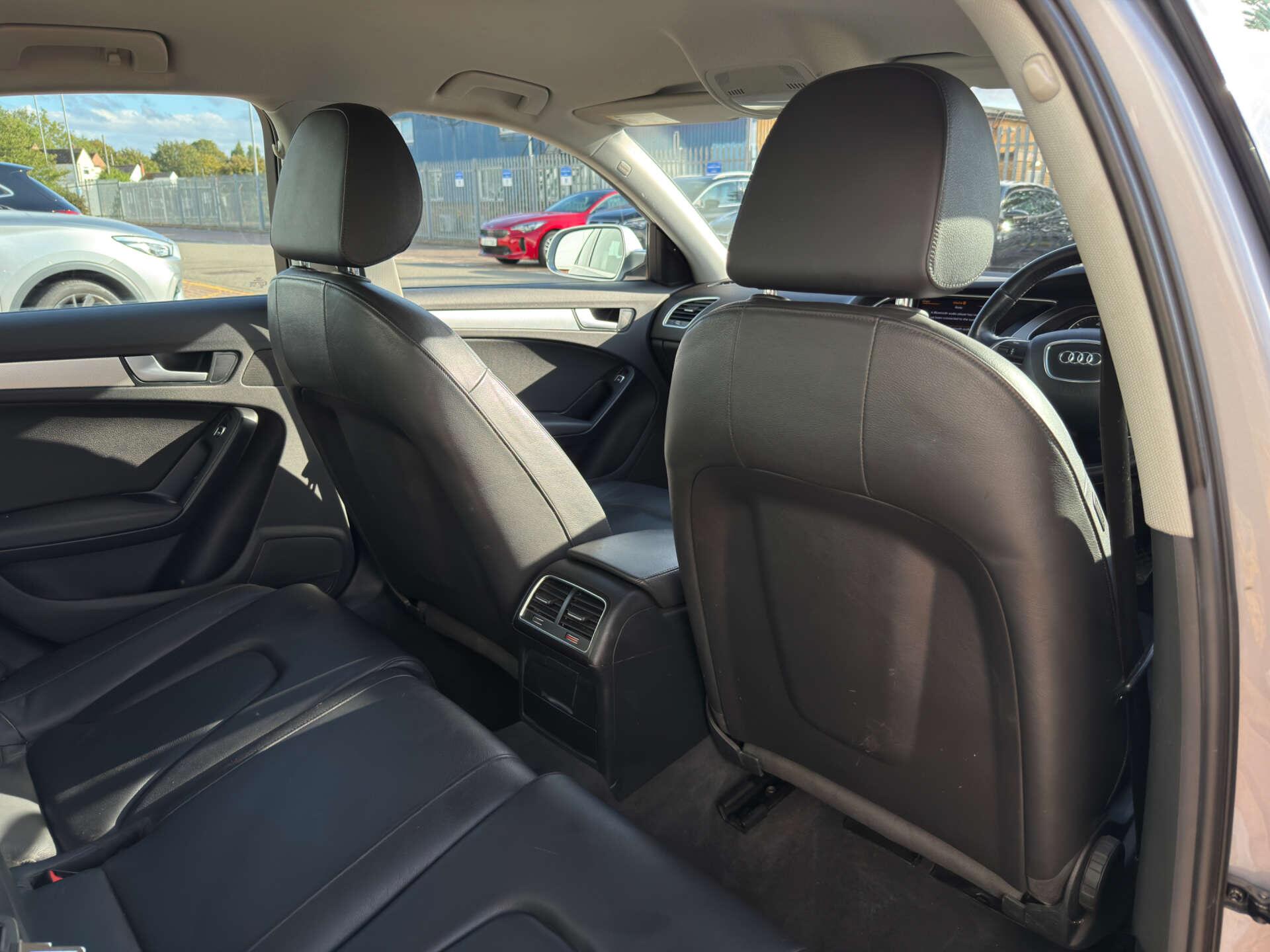 Audi A4 view 23