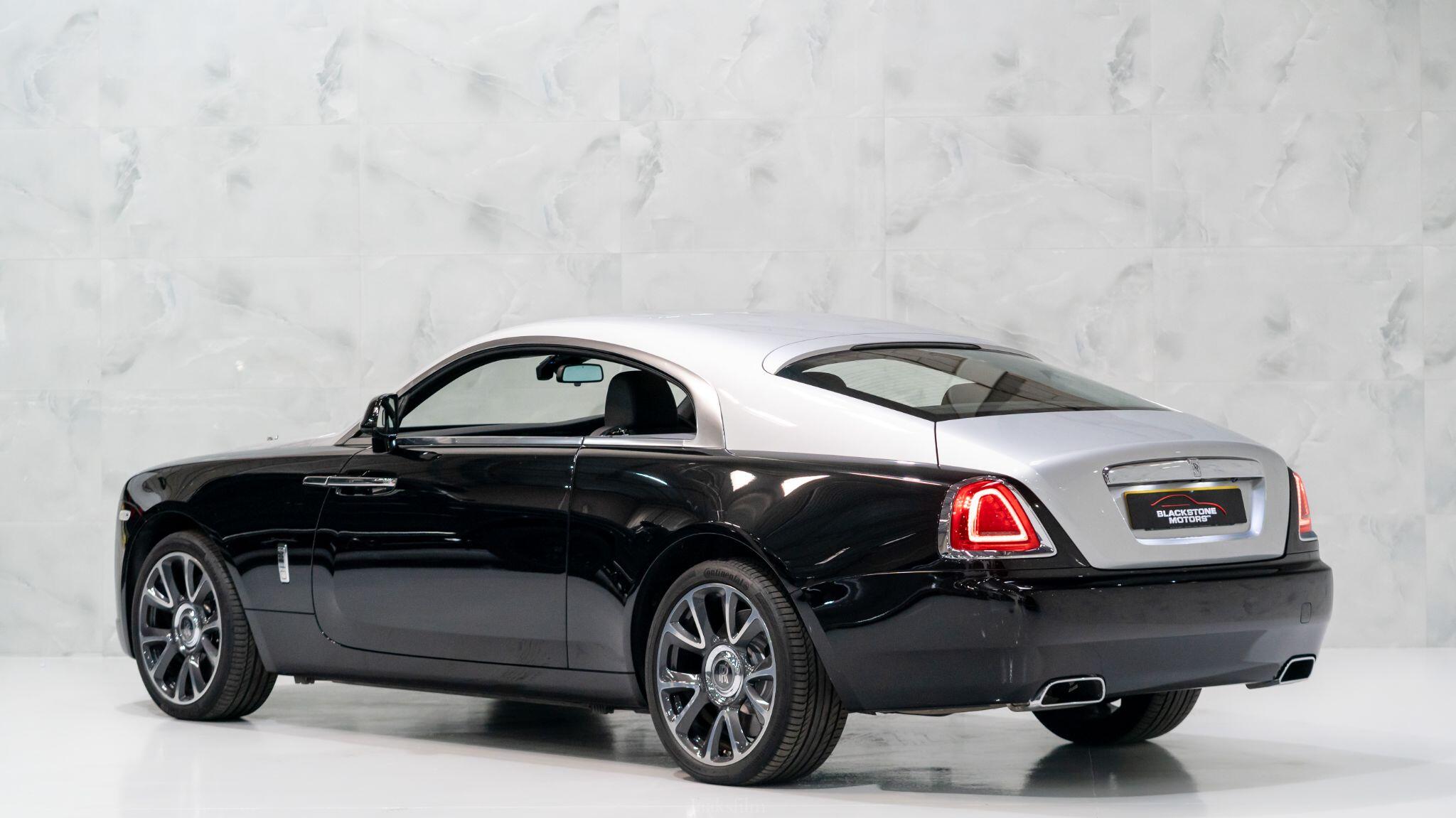 Rolls-Royce Wraith view 6