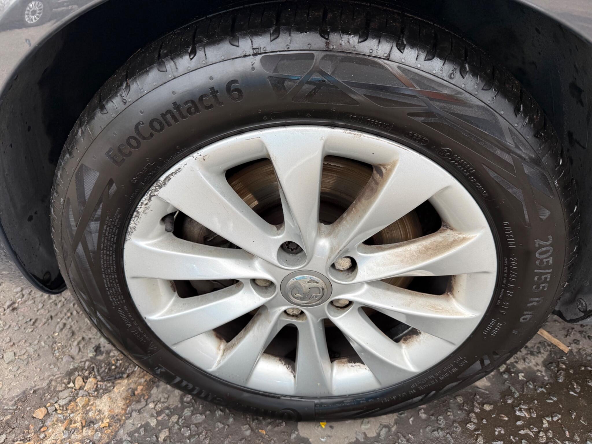 Vauxhall Zafira view 24