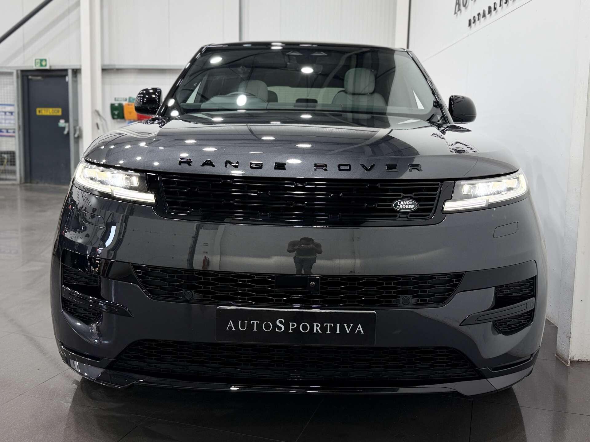 Land Rover Range Rover Sport view 6