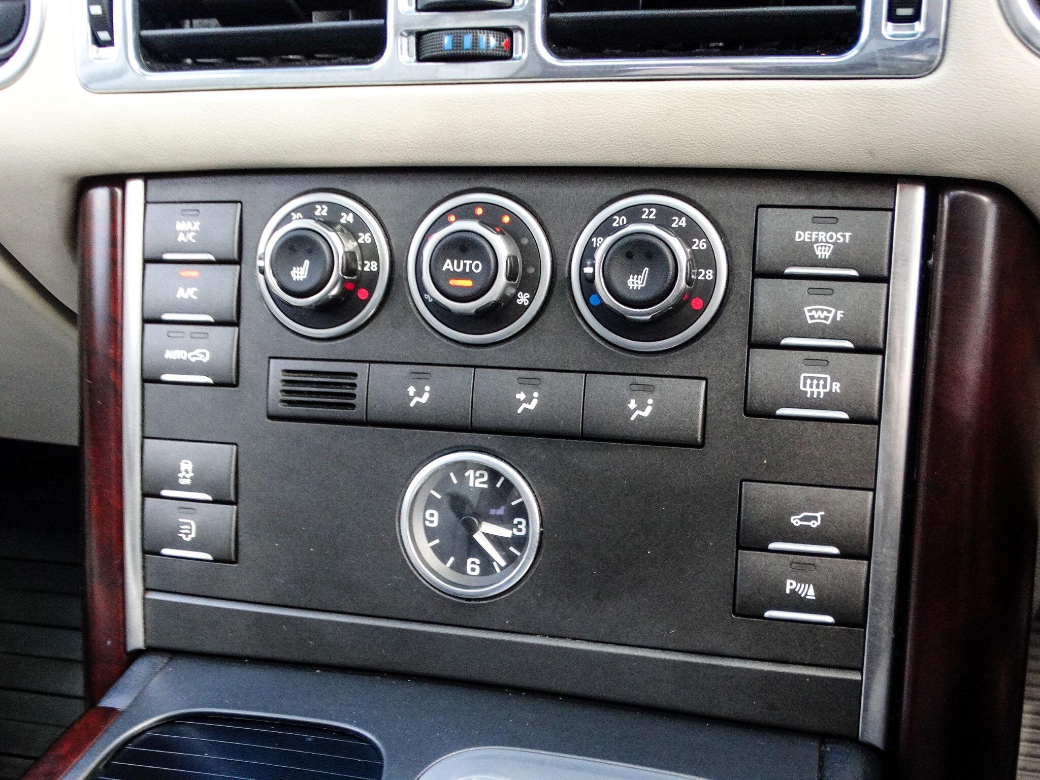 Land Rover Range Rover view 26