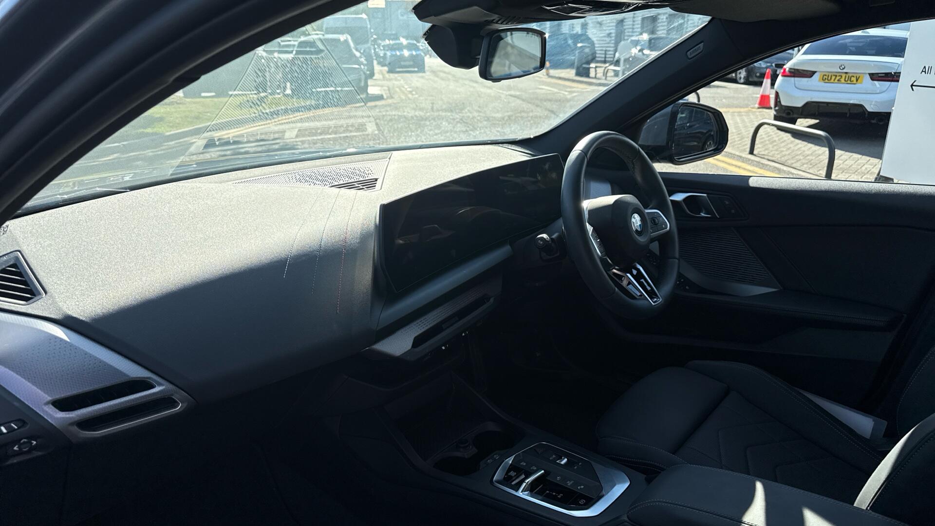 BMW 1 Series view 7