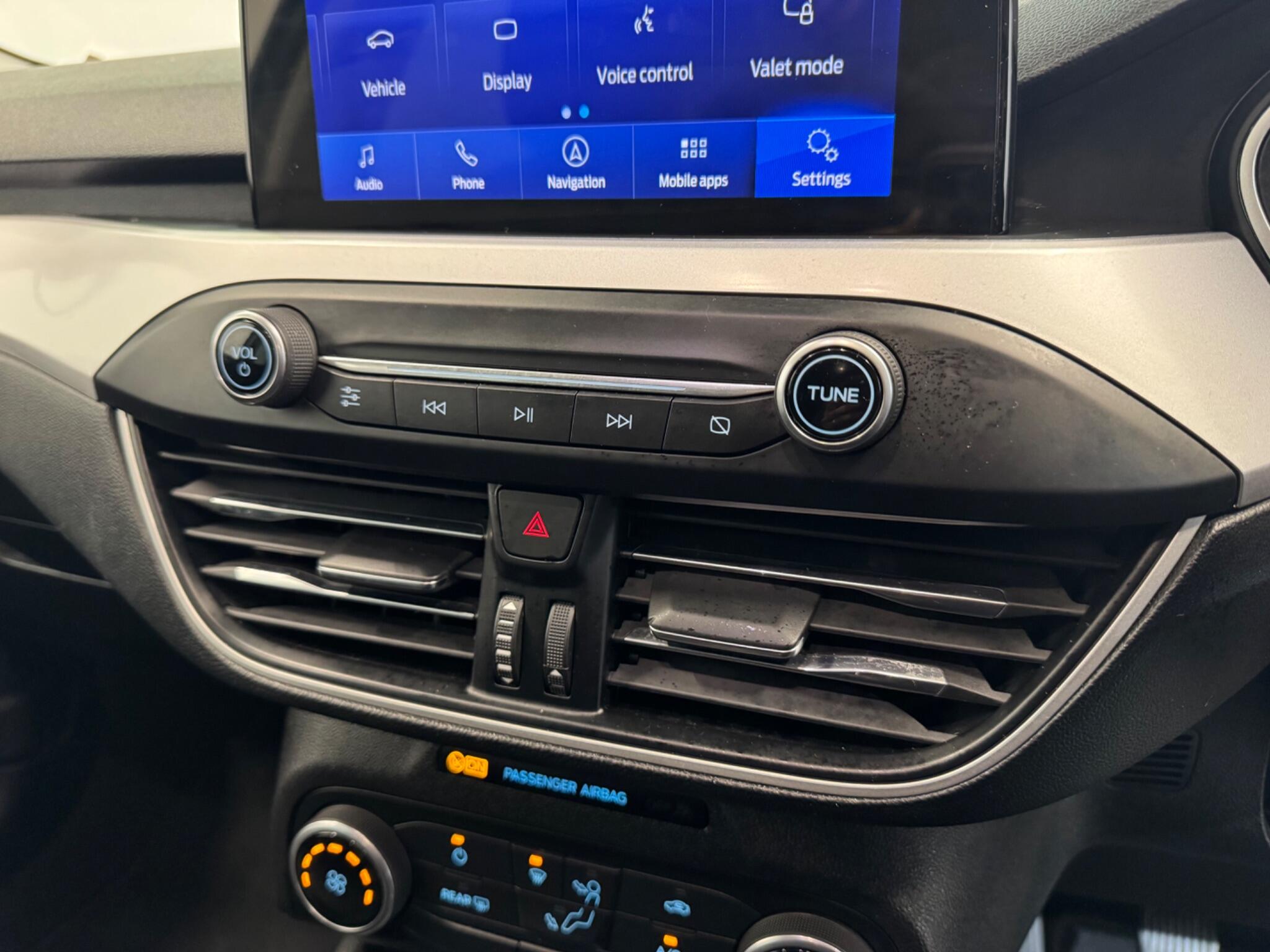 Ford Focus view 19