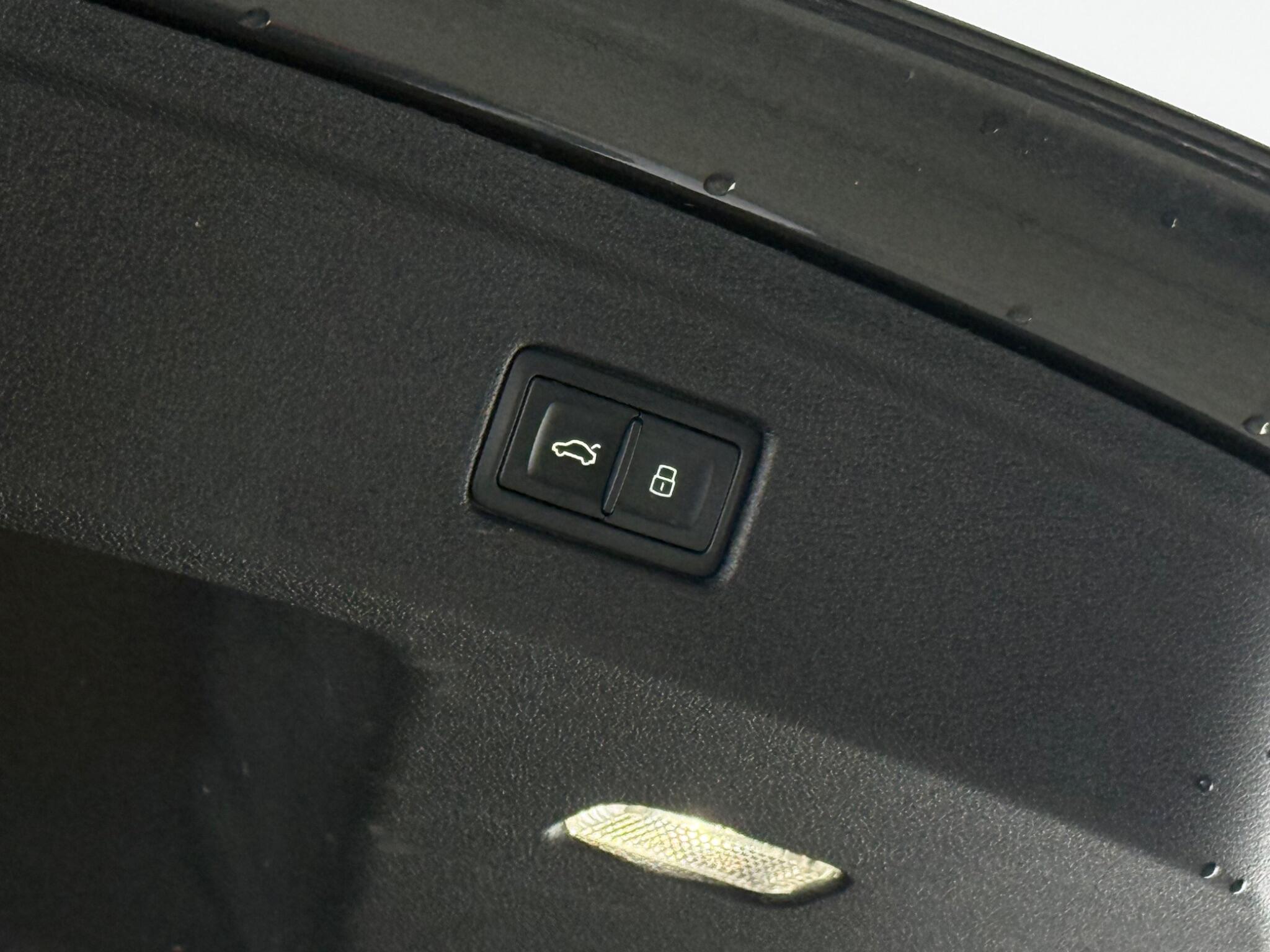 Audi A5 view 12