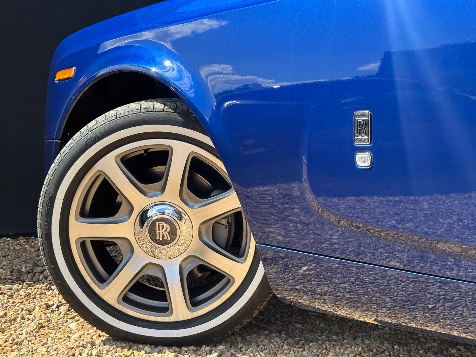 Rolls-Royce Phantom view 26