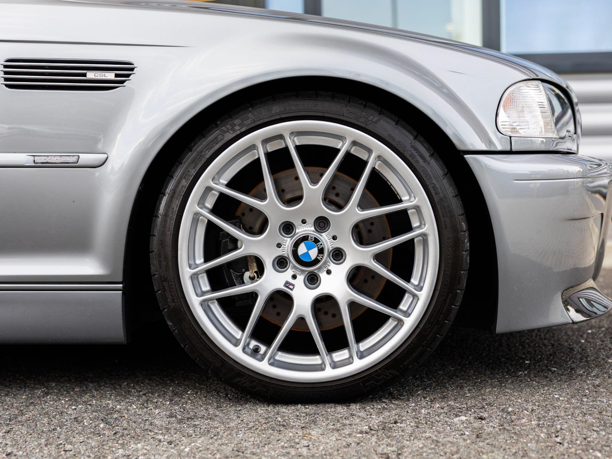 BMW M3 view 9