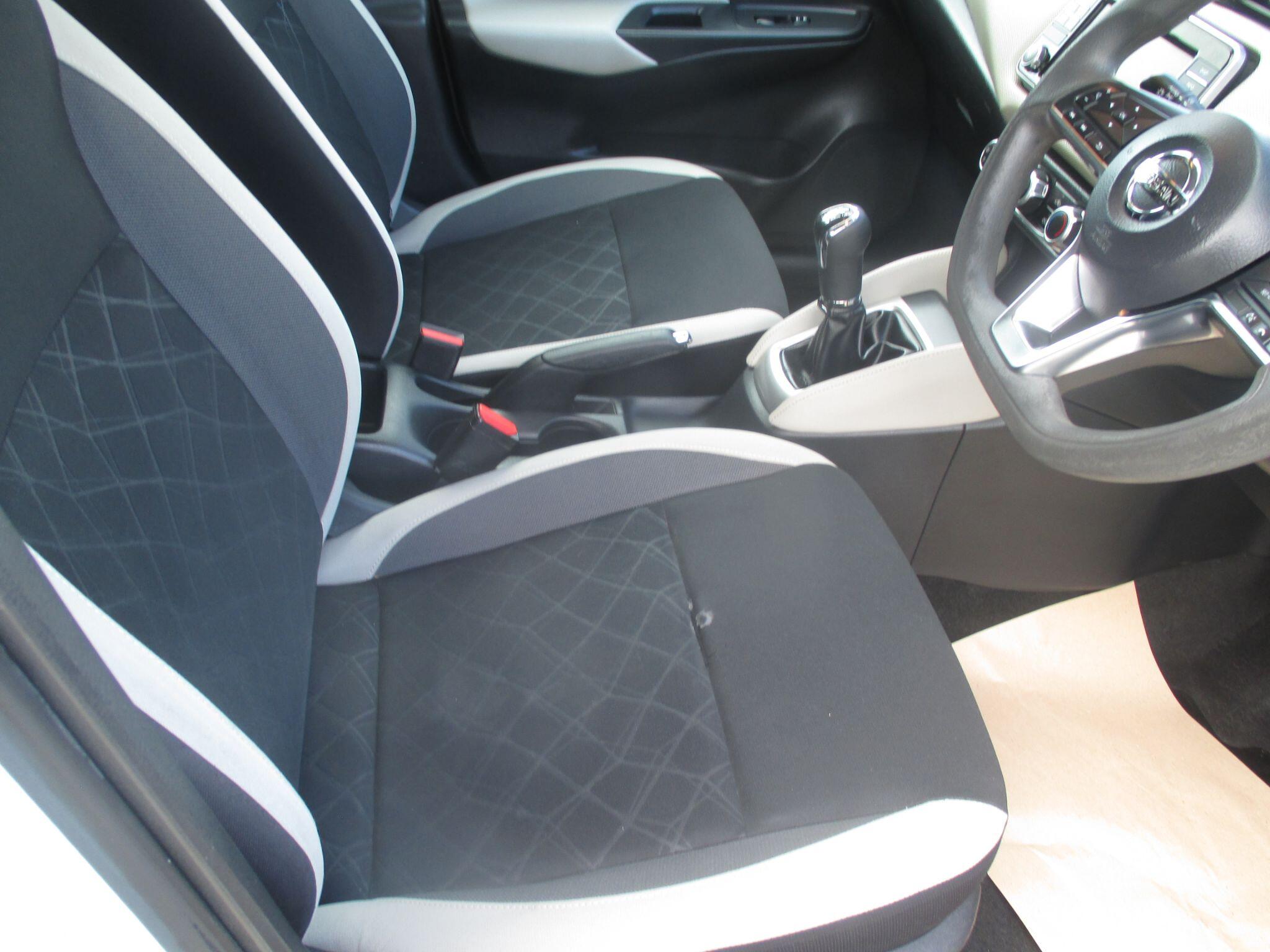 Nissan Micra view 23