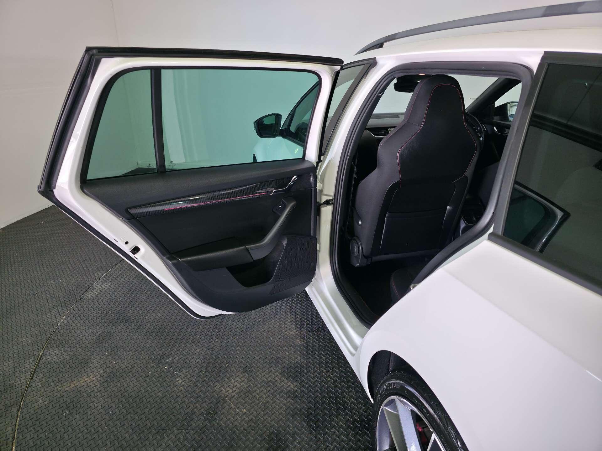 Skoda Octavia view 49