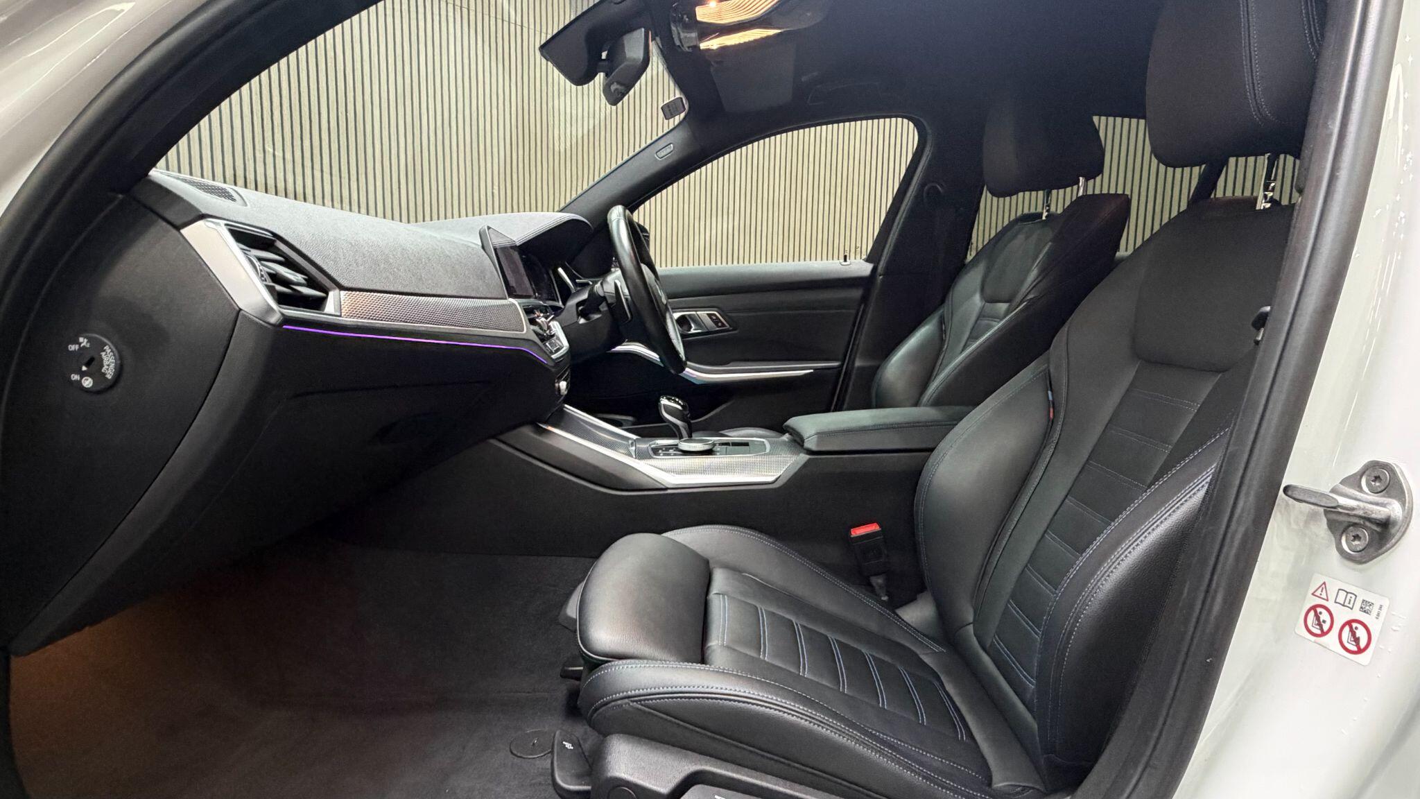 BMW 3 Series view 3