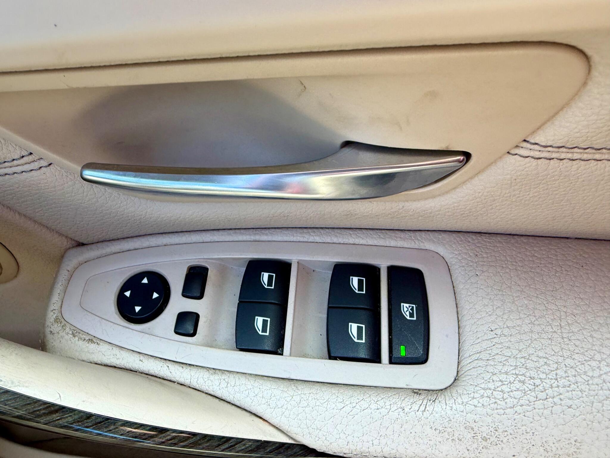 BMW 3 Series view 42