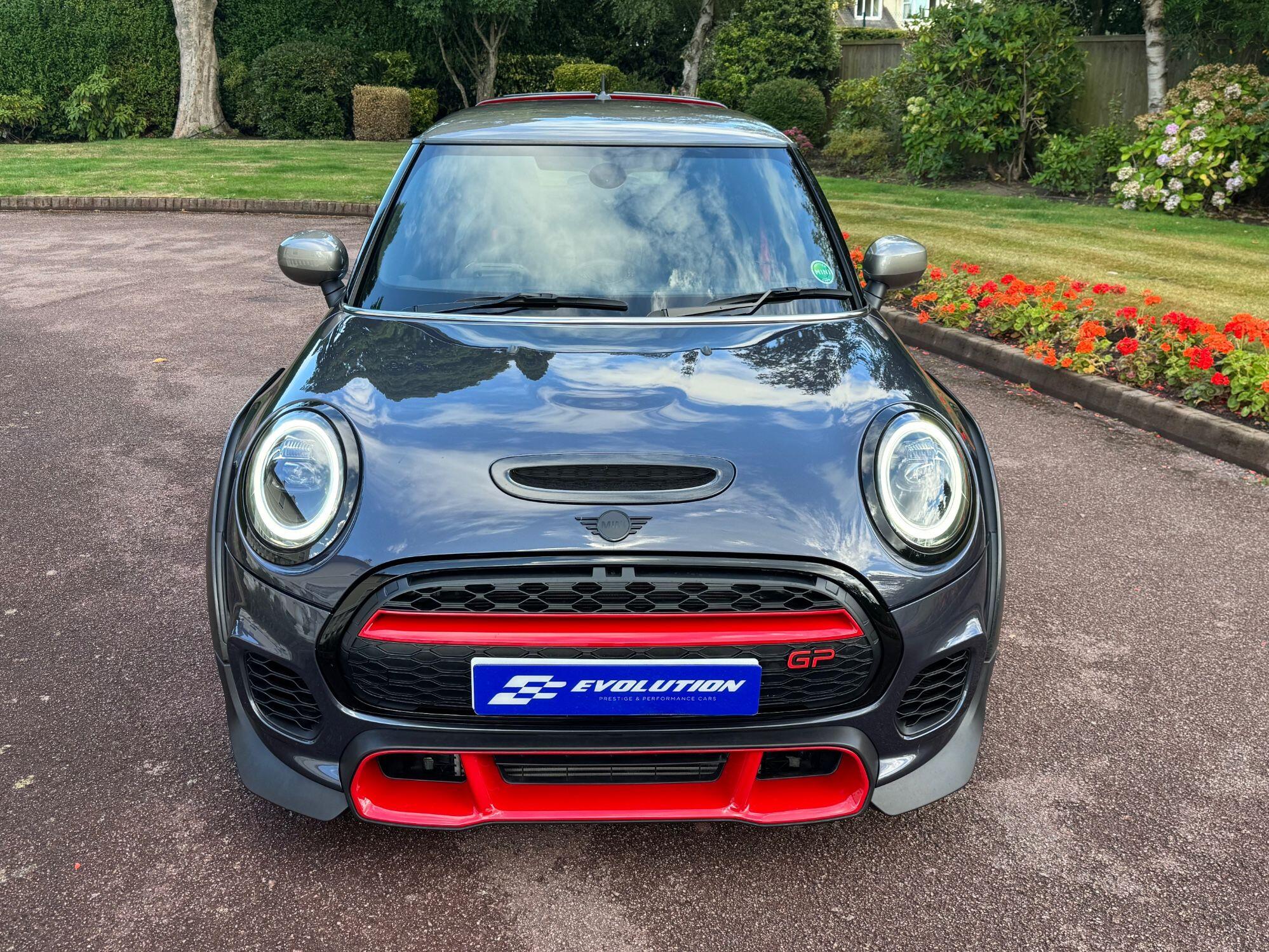 Mini Cooper view 5
