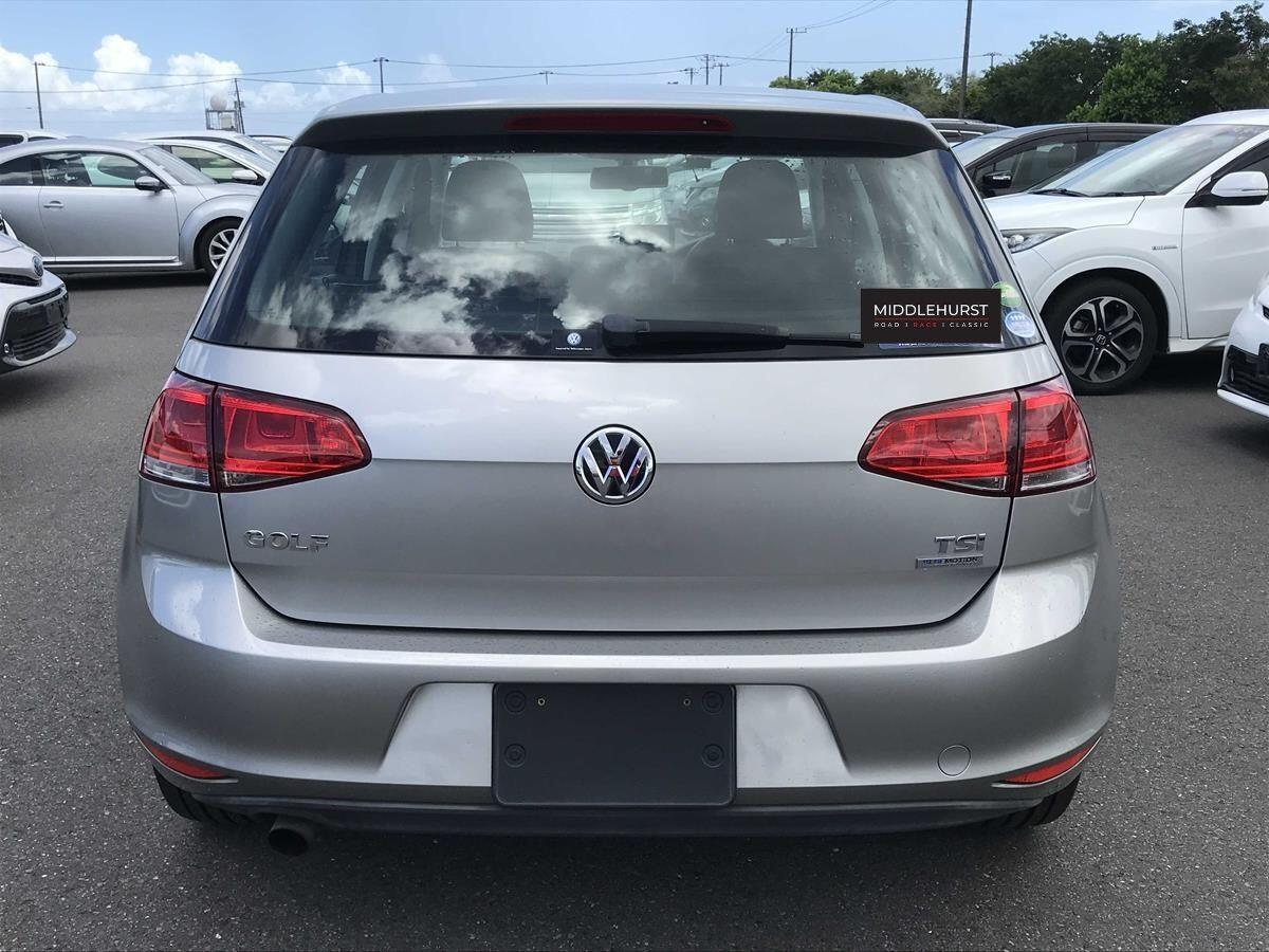 Volkswagen Golf view 6