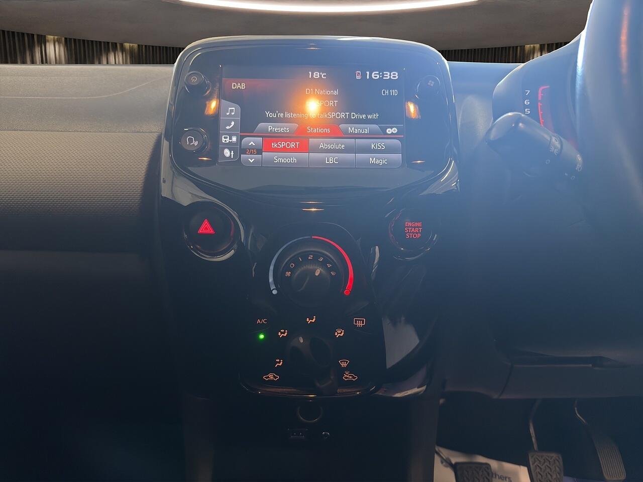 Peugeot 108 view 25