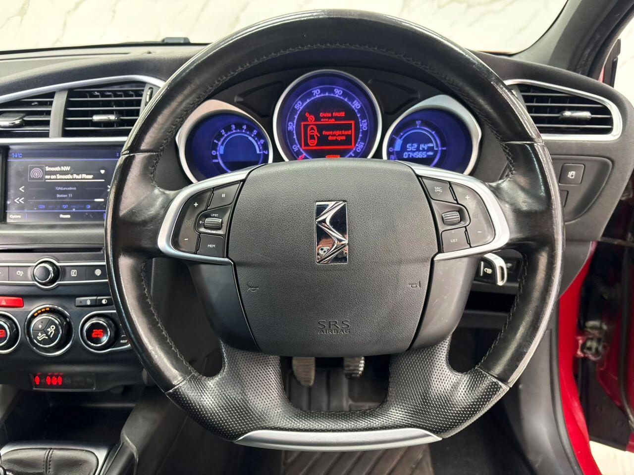 DS Automobiles DS 4 view 18