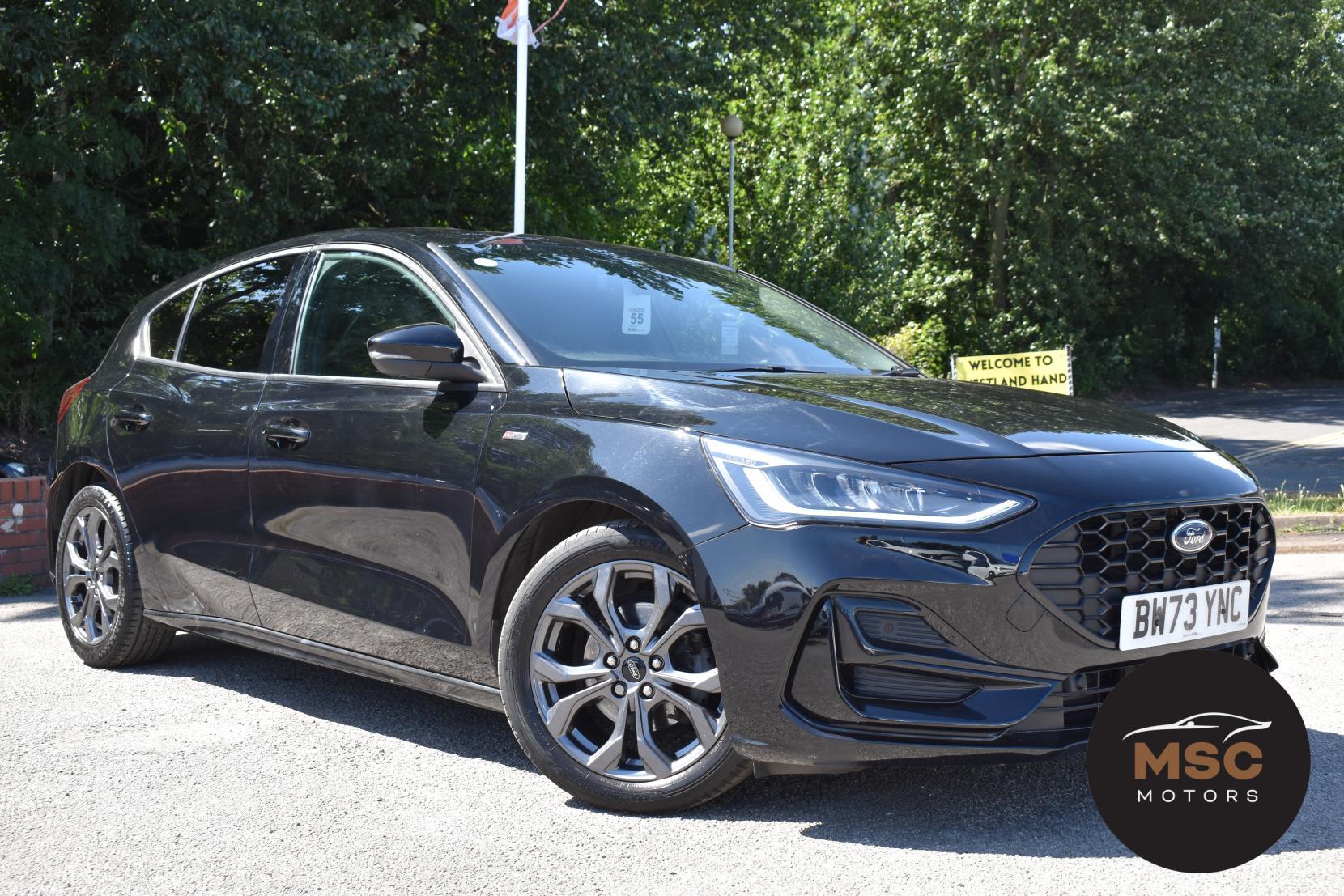 Ford Focus view 2