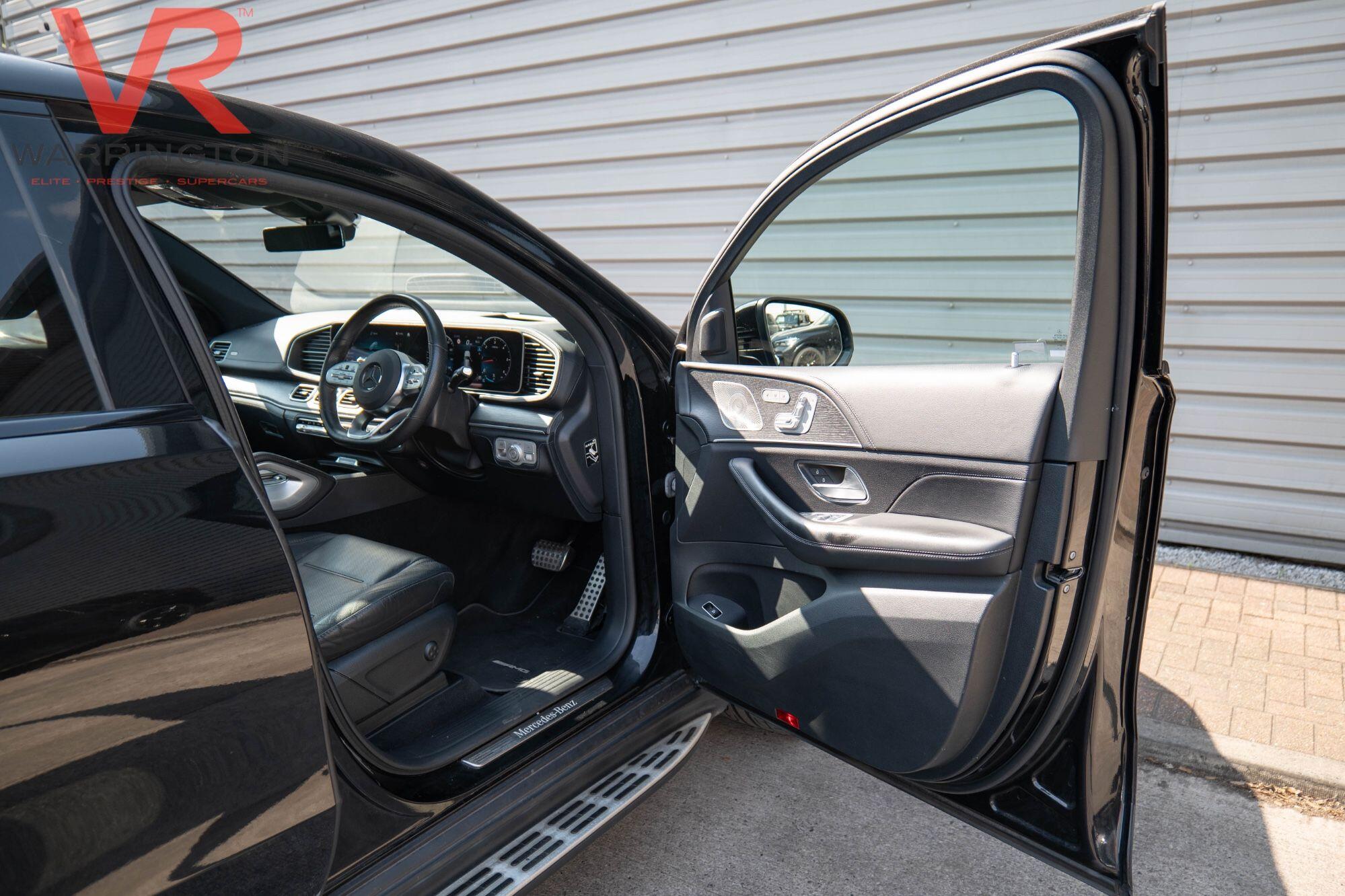 Mercedes-Benz Gle view 21