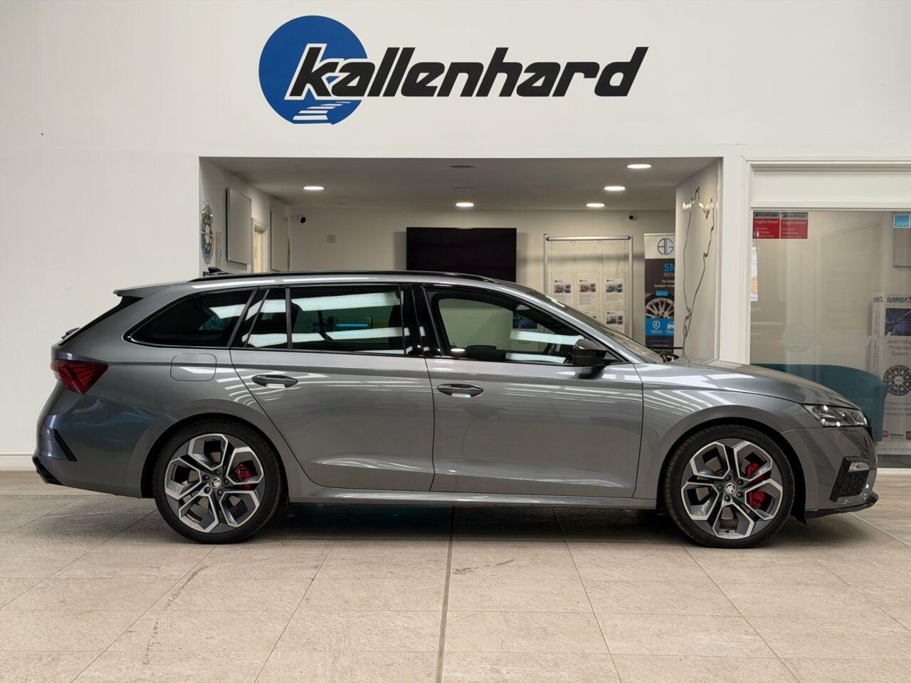 Skoda Octavia view 3