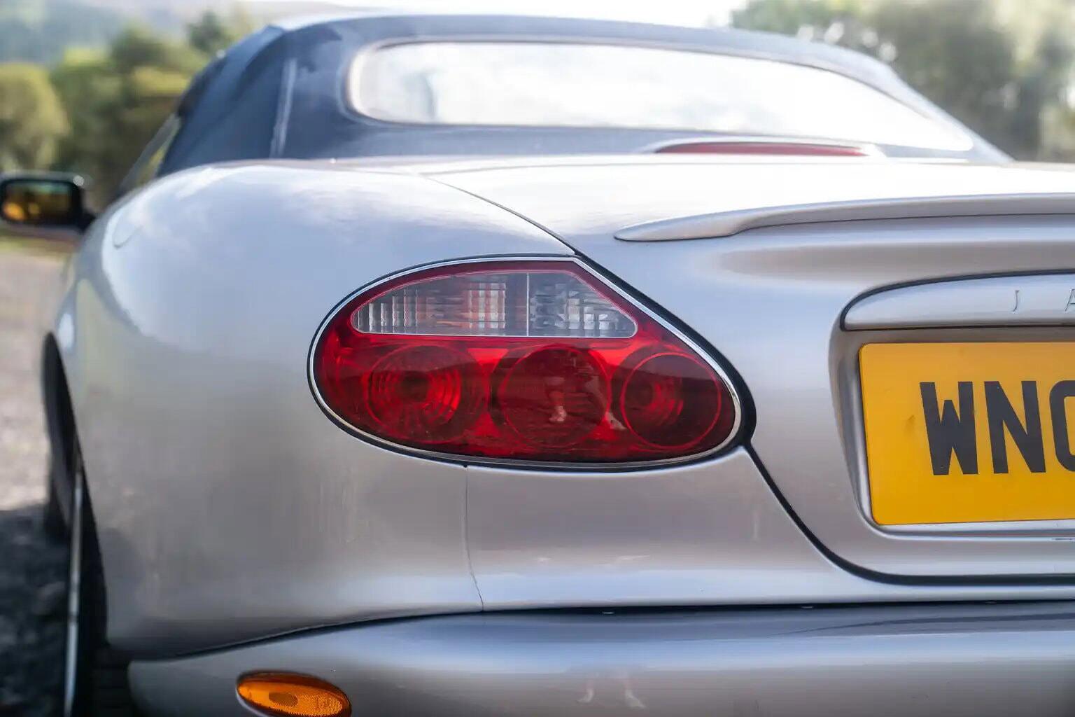 Jaguar XKR view 16