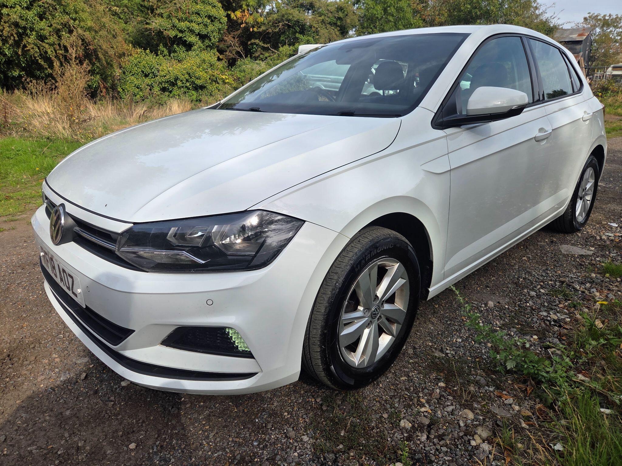 Volkswagen Polo view 3