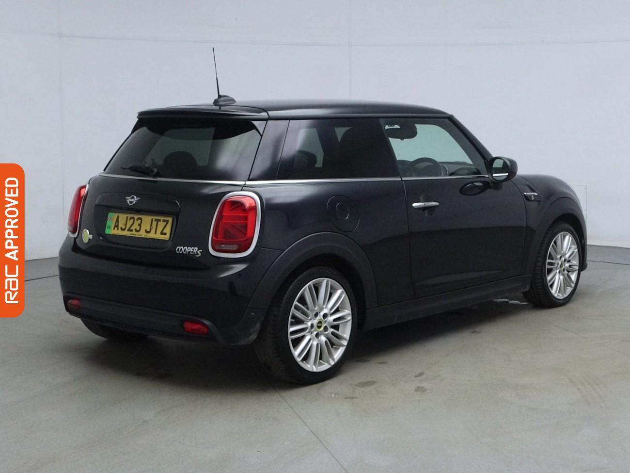 Mini Hatch view 34