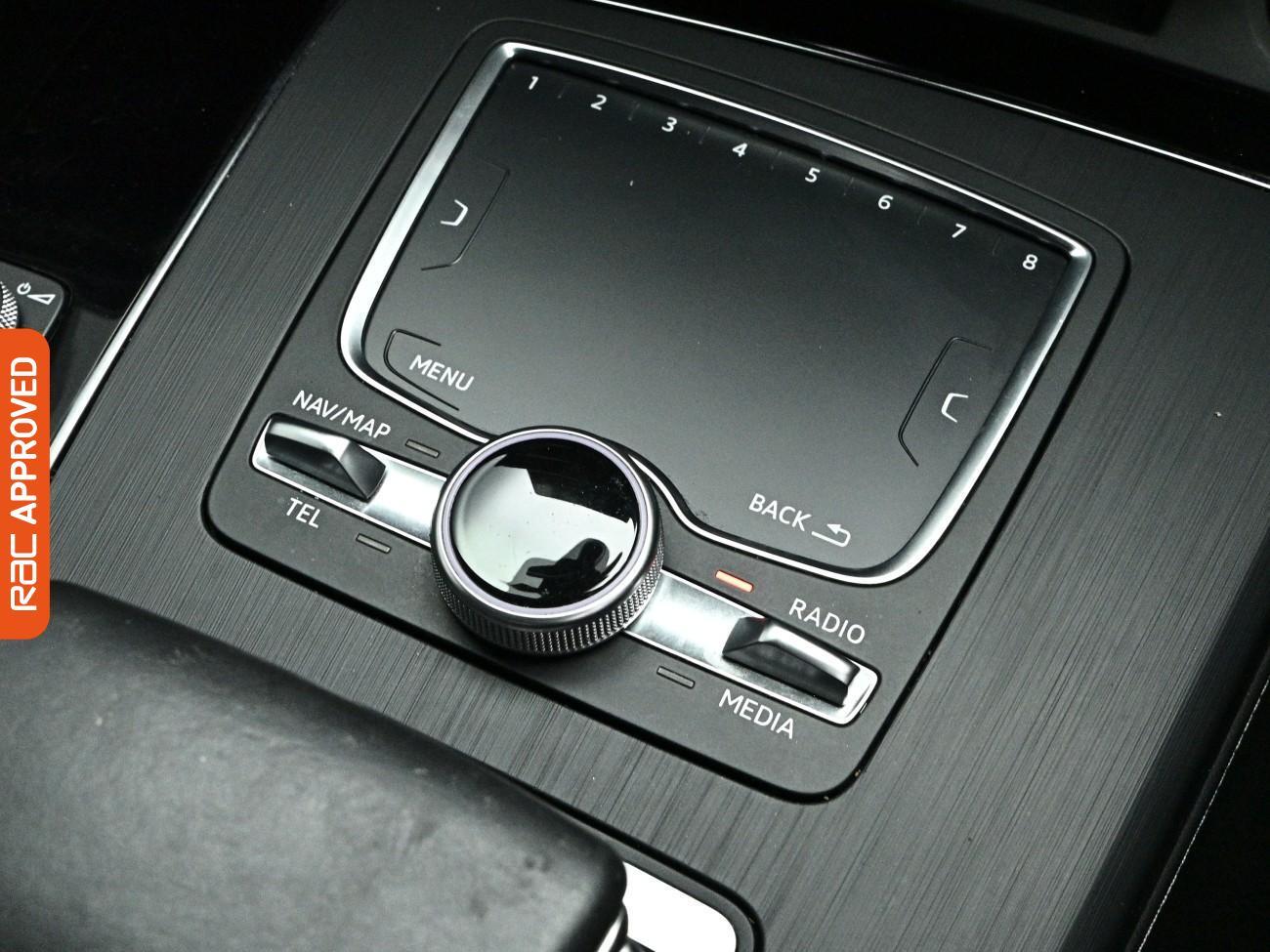 Audi SQ5 view 18