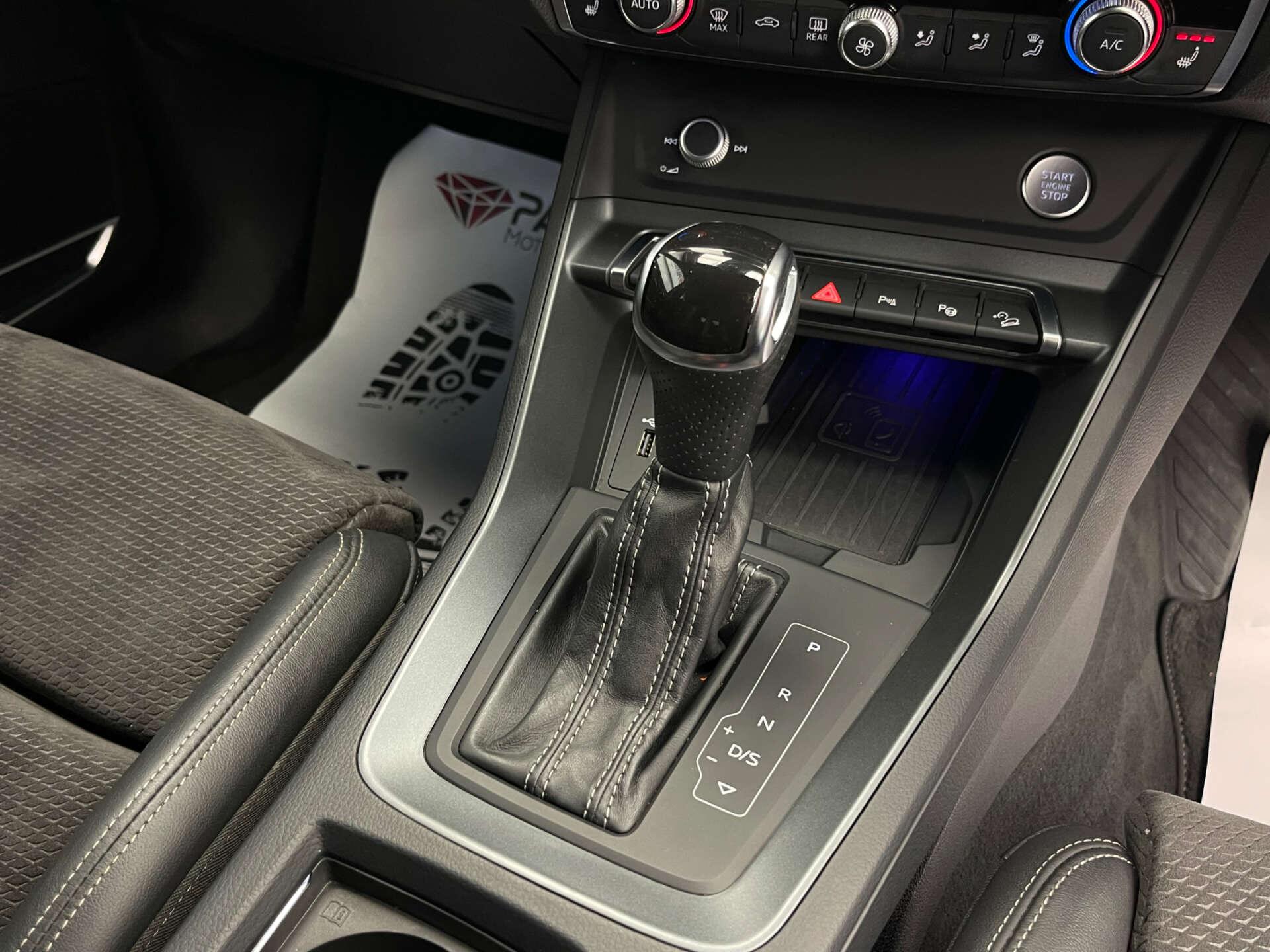 Audi Q3 view 26