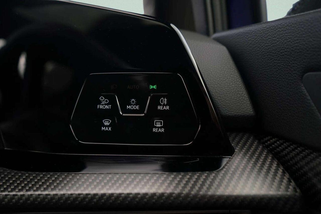 Volkswagen Golf view 48