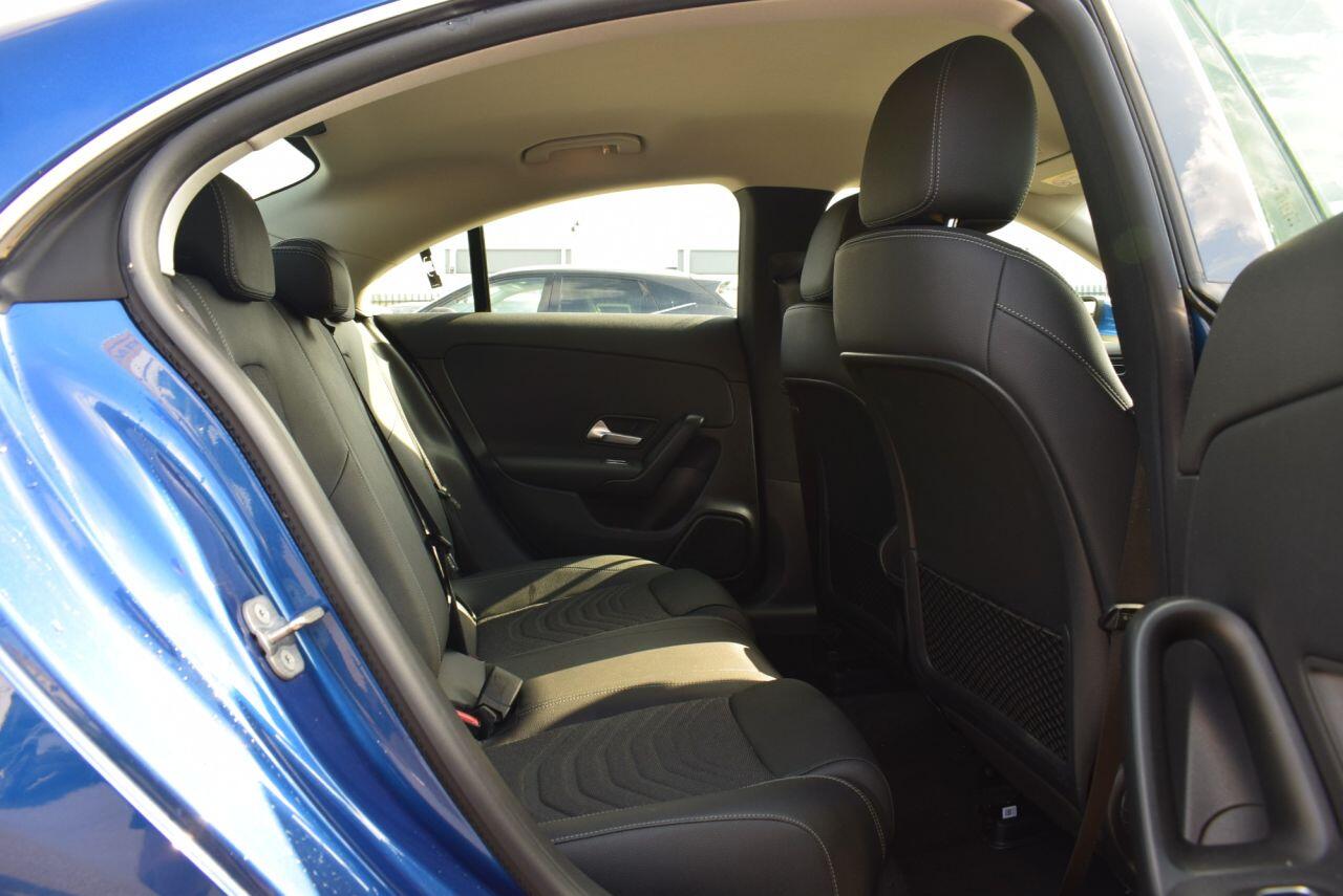 Mercedes-Benz Cla view 23