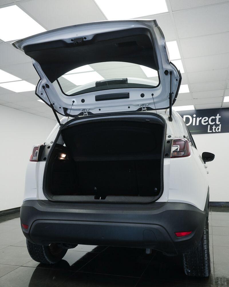 Vauxhall Crossland X view 8
