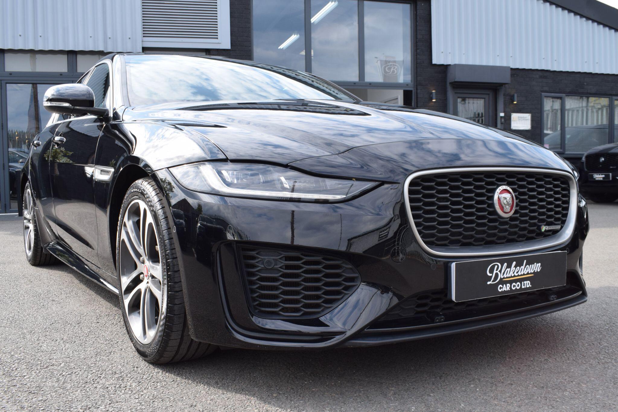 Jaguar Xe view 36