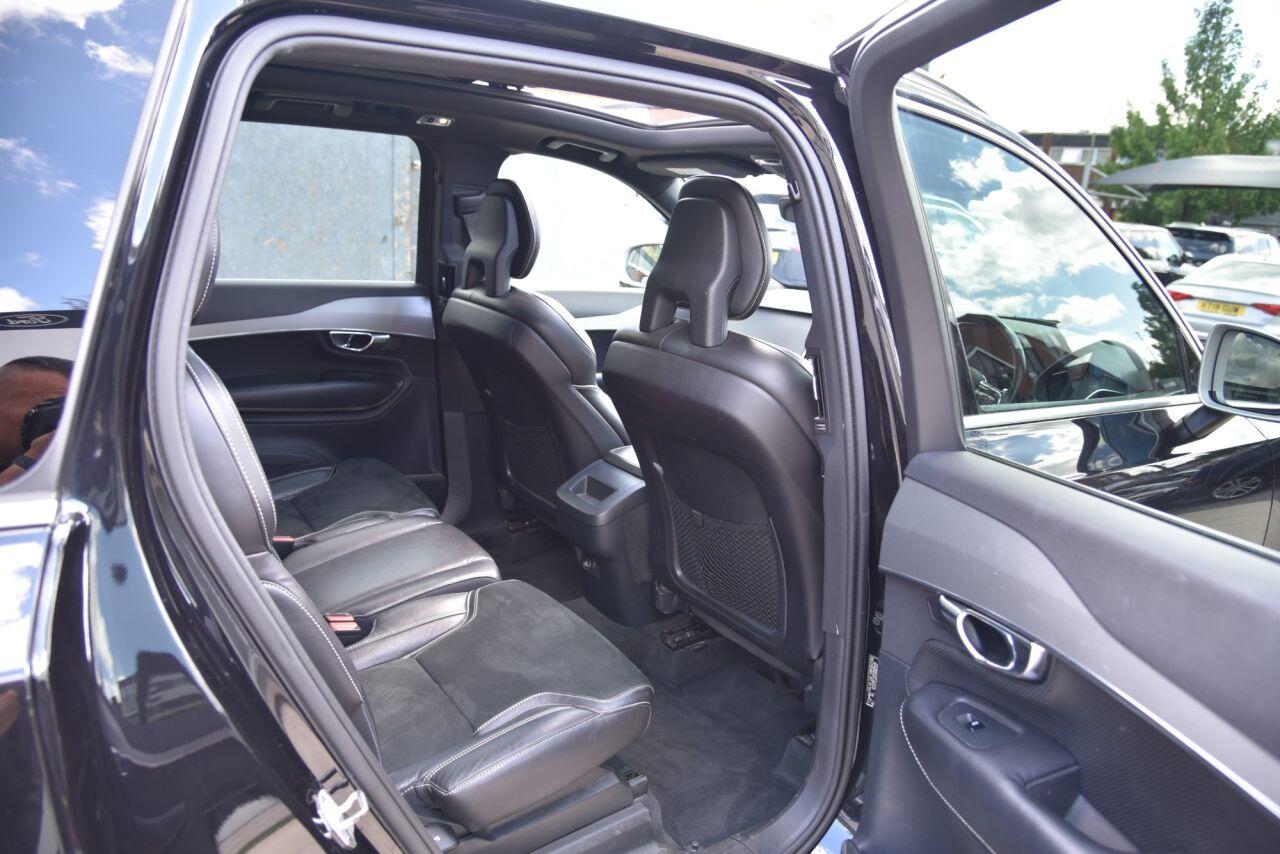 Volvo XC90 view 23