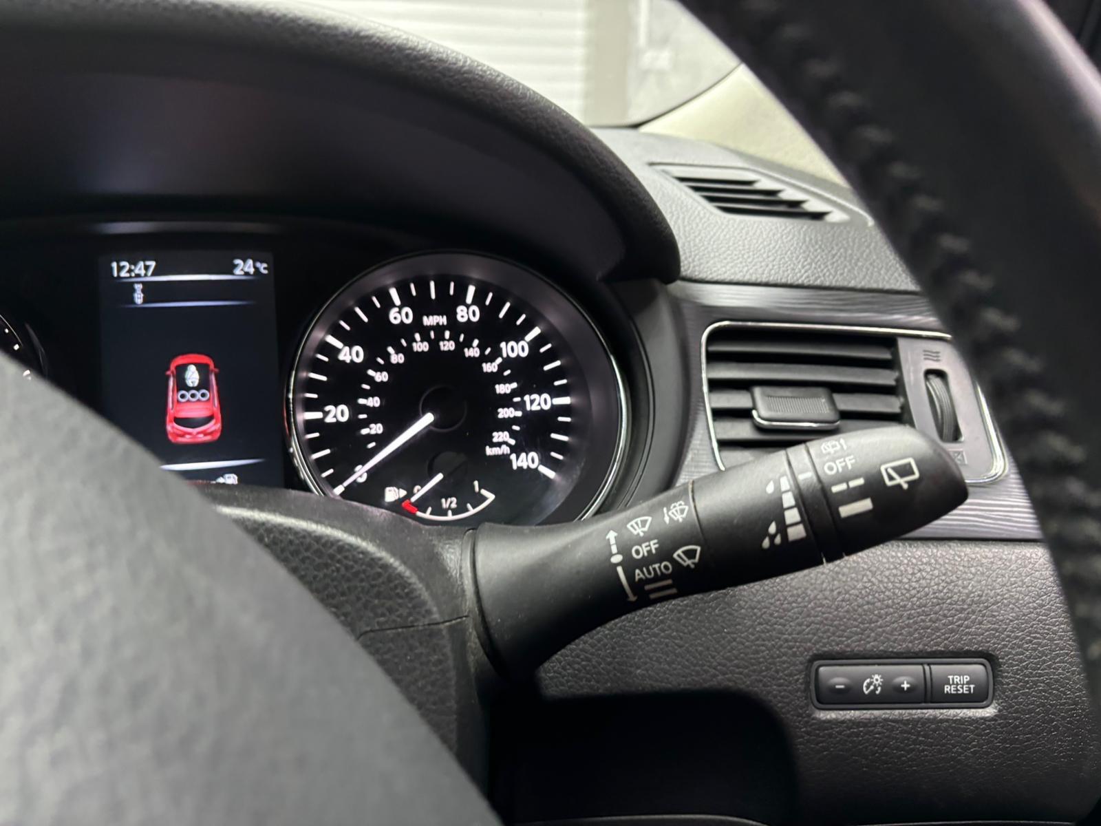 Nissan Pulsar view 24