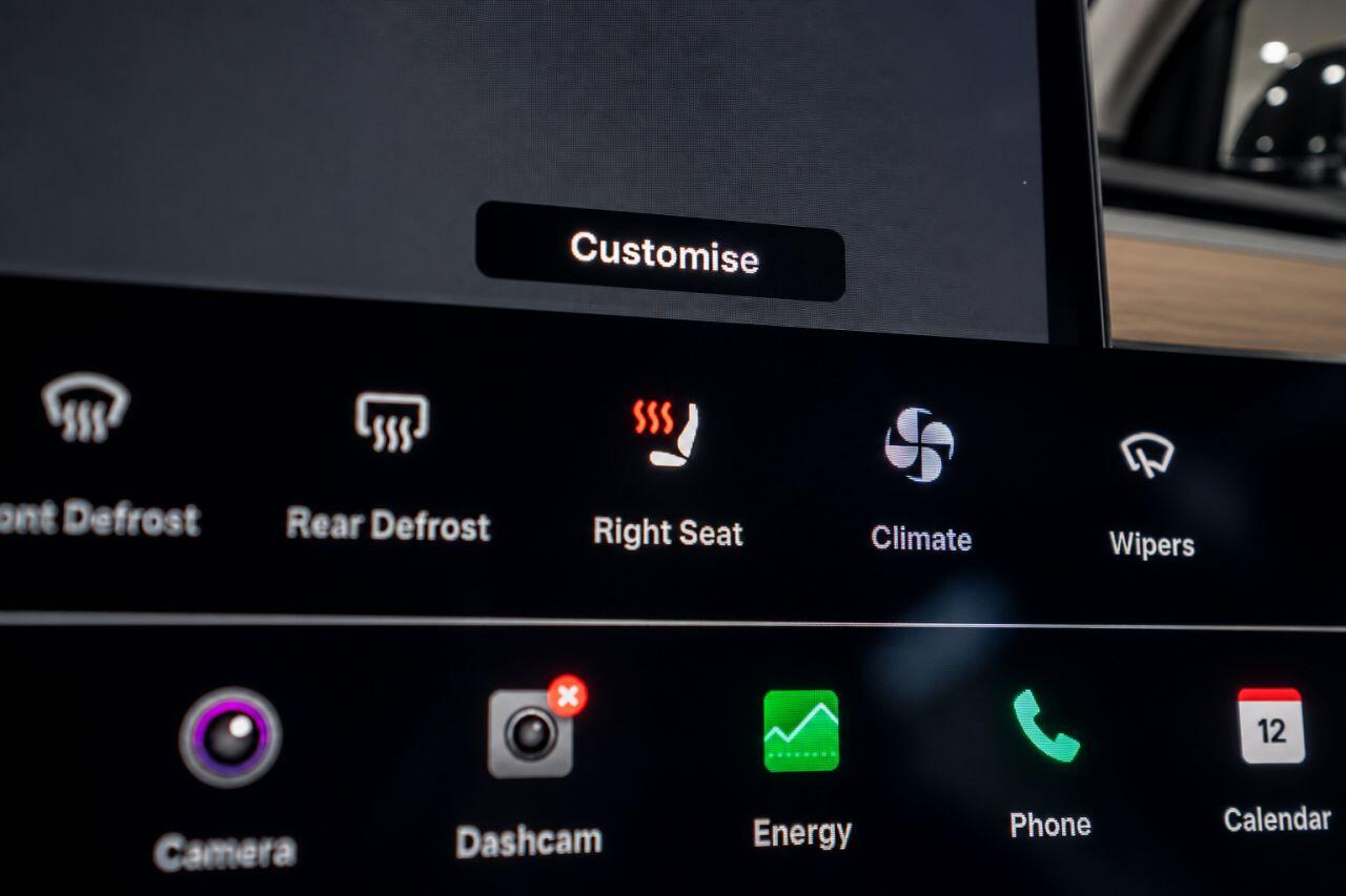 Tesla Model 3 view 35