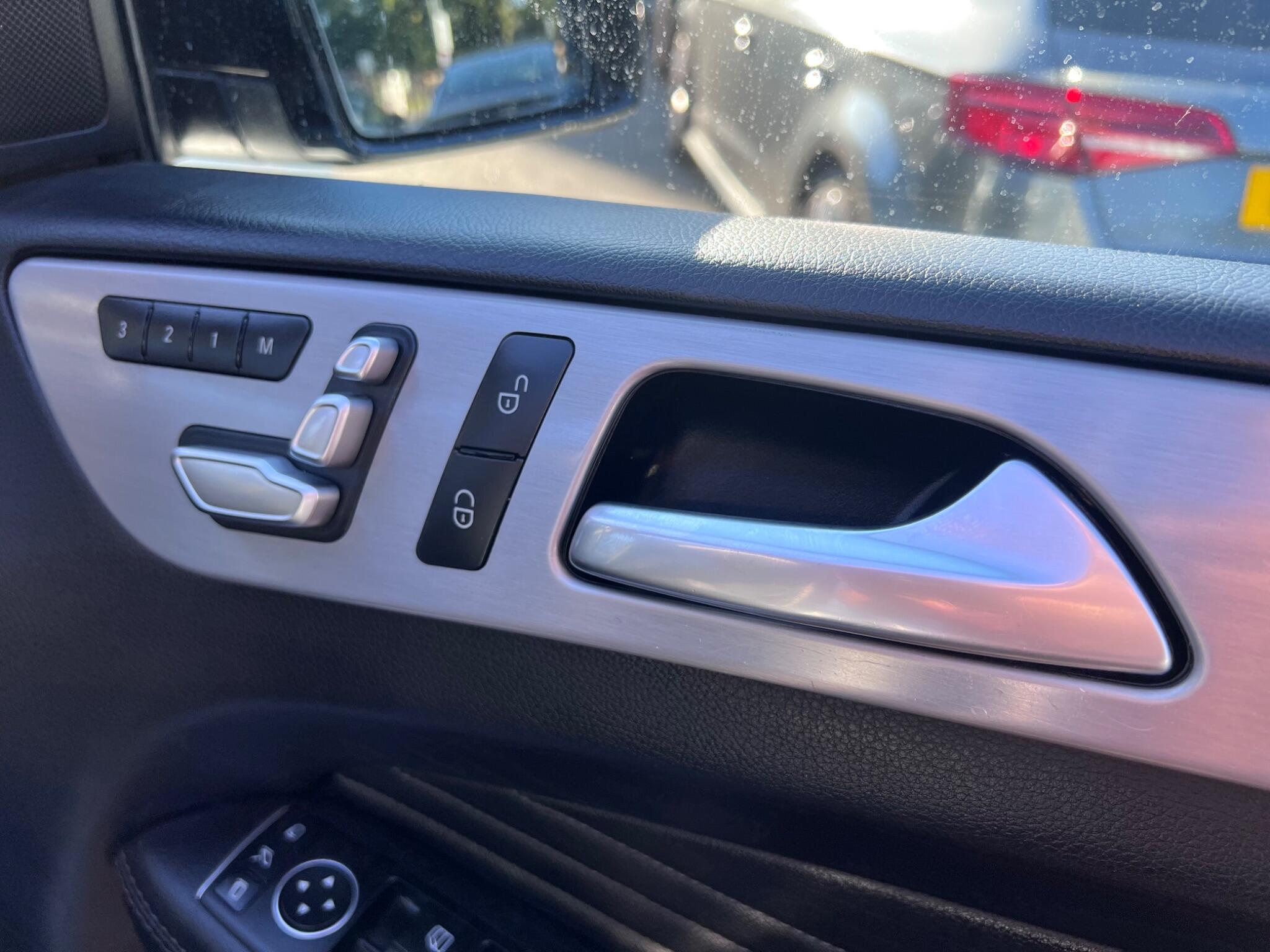 Mercedes-Benz Gle view 29