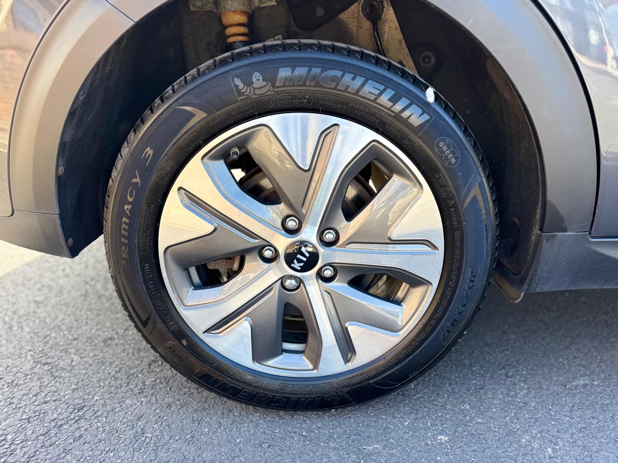 Kia Niro view 5