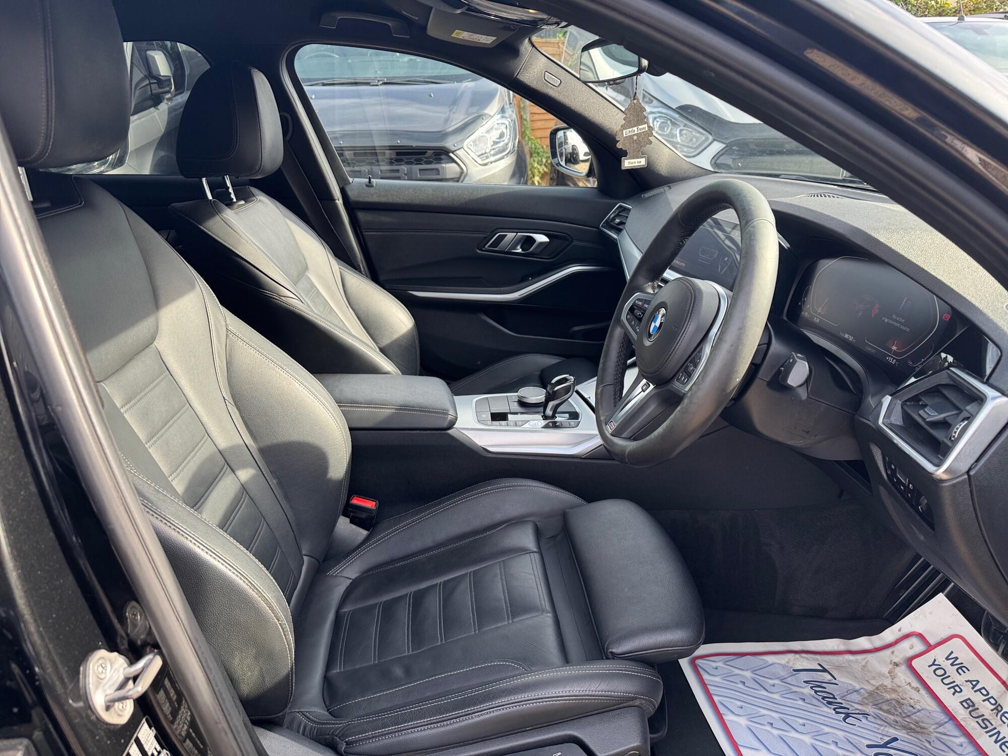 BMW 3 Series view 13