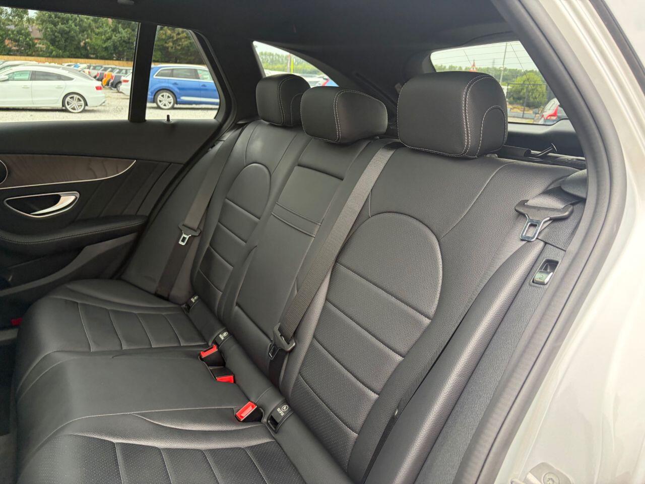 Mercedes-Benz C-Class view 21