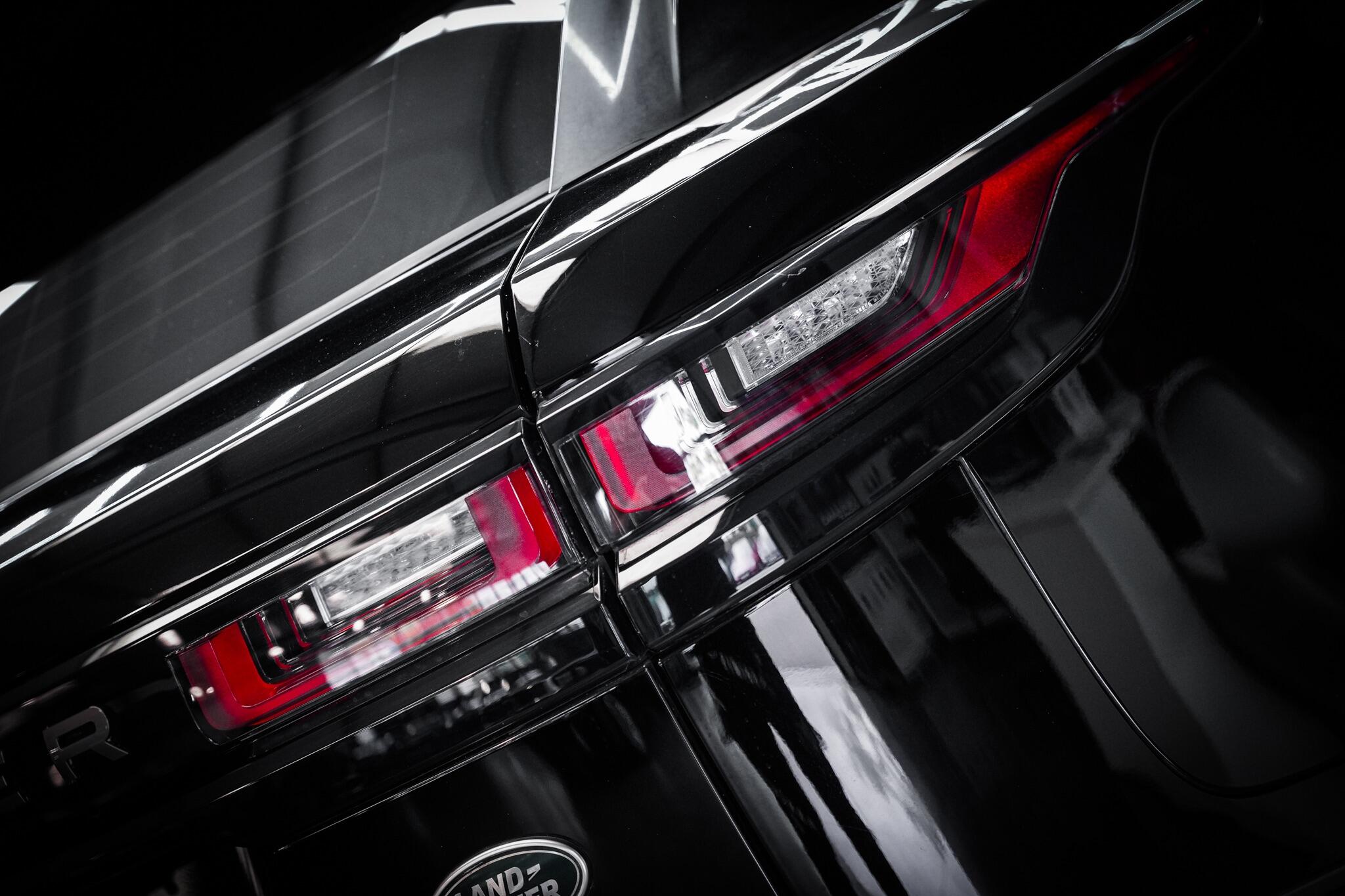 Land Rover Range Rover Velar view 38
