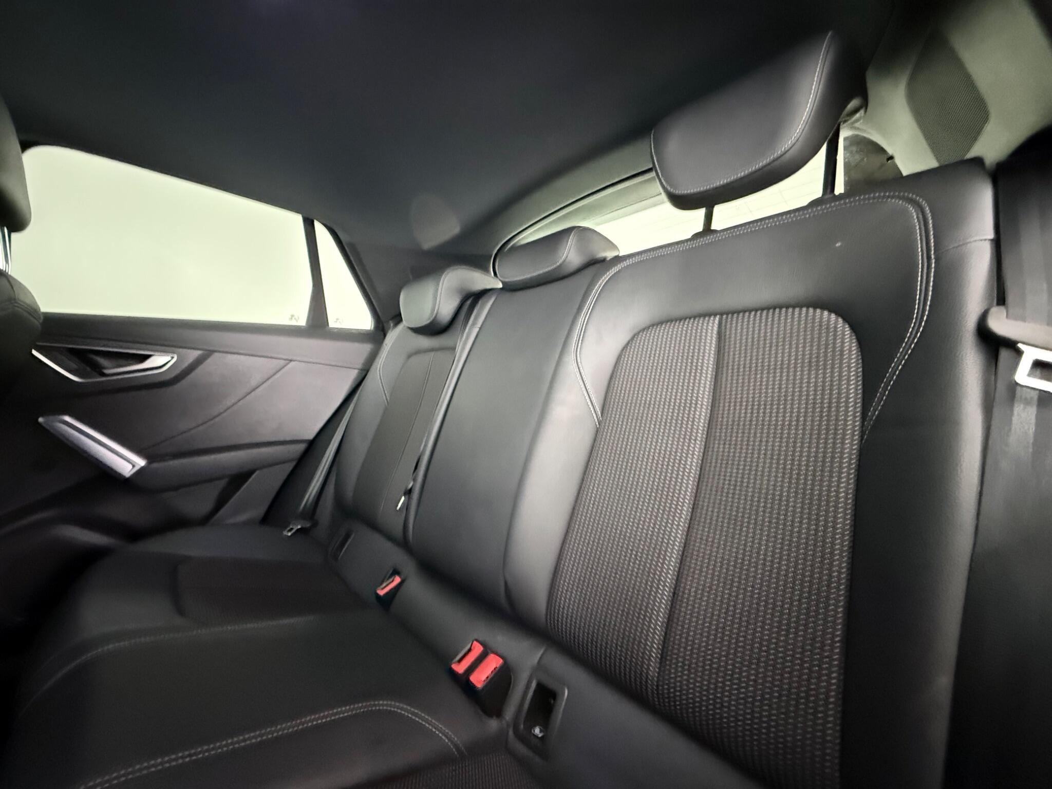 Audi Q2 view 37