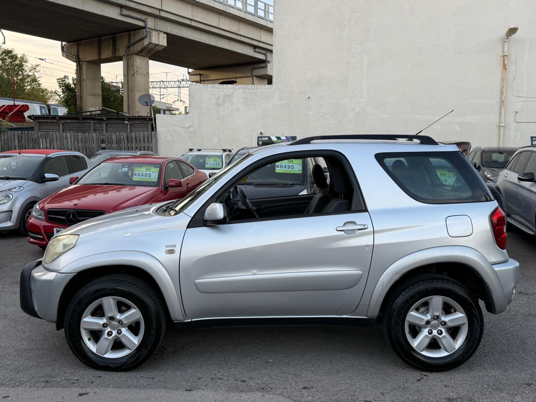 Toyota RAV4 - Image 5