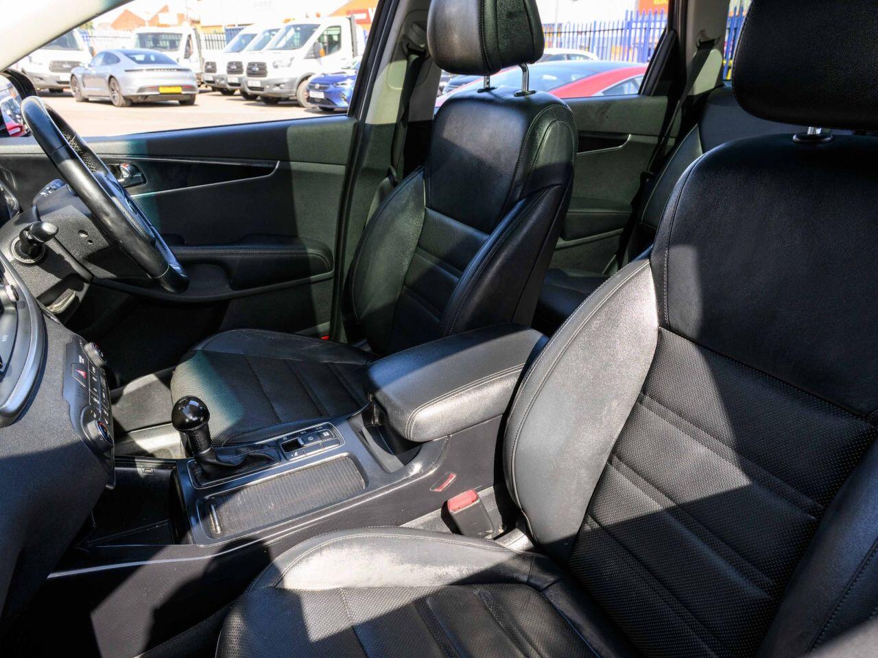 Kia Sorento view 18