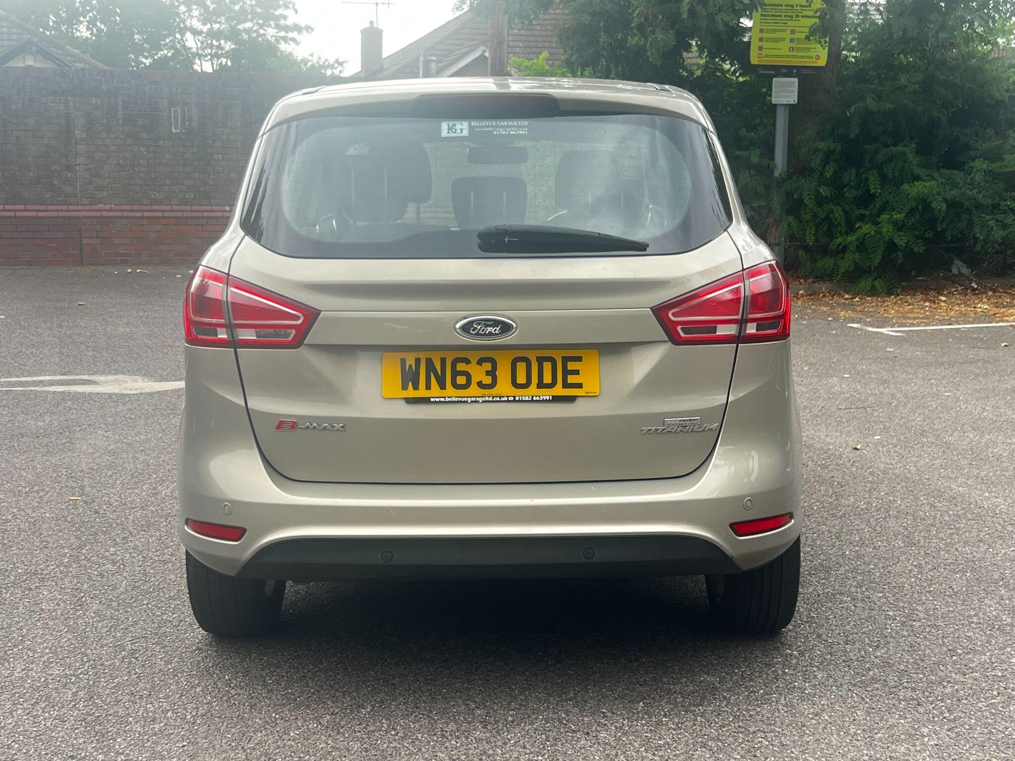 Ford B-Max view 6