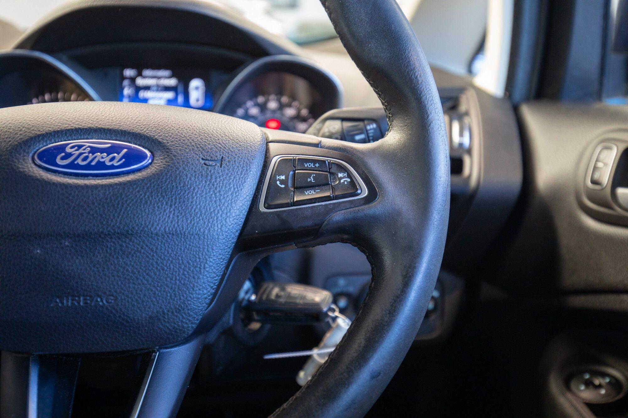 Ford C-Max view 18