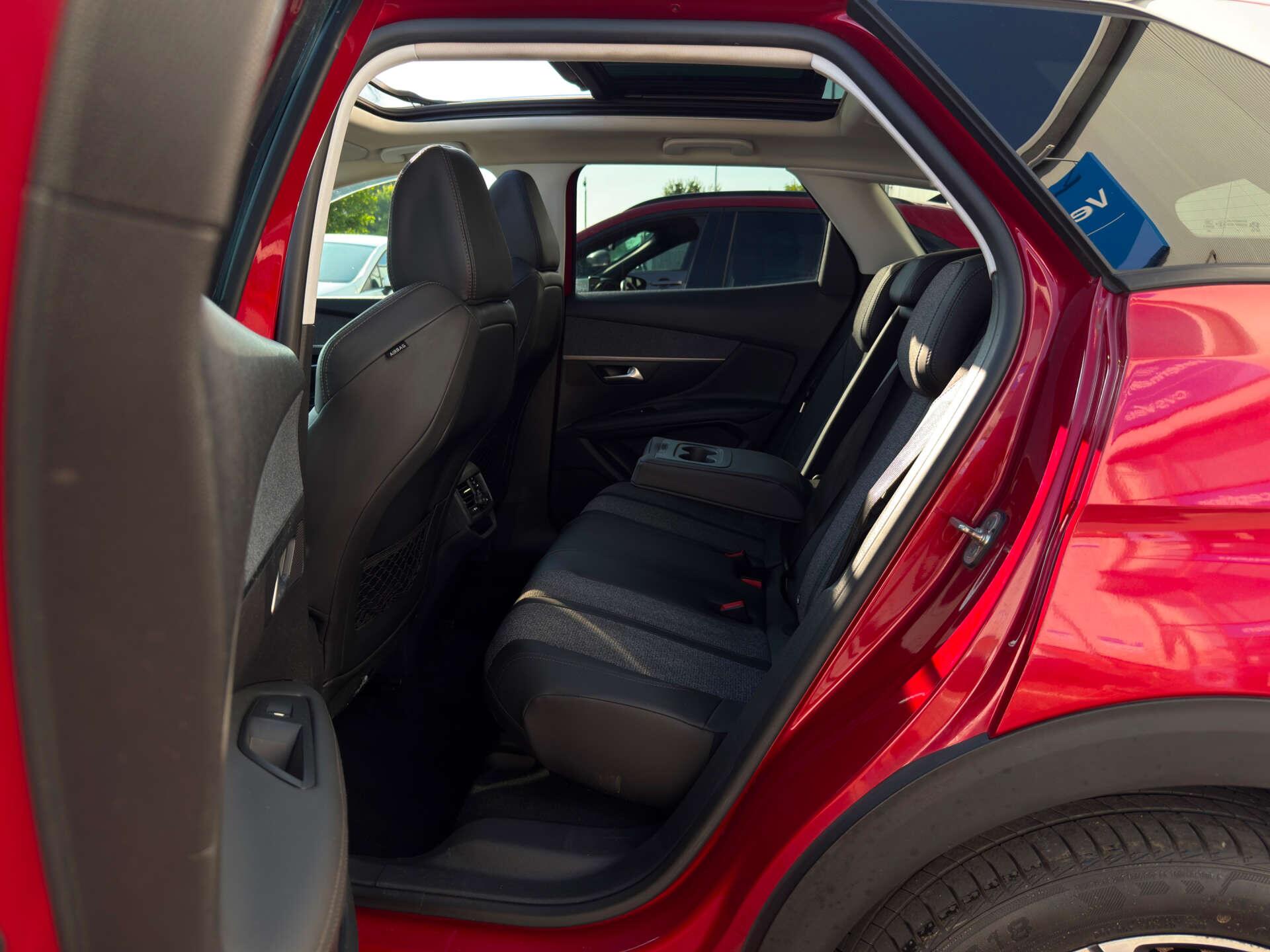 Peugeot 3008 view 39