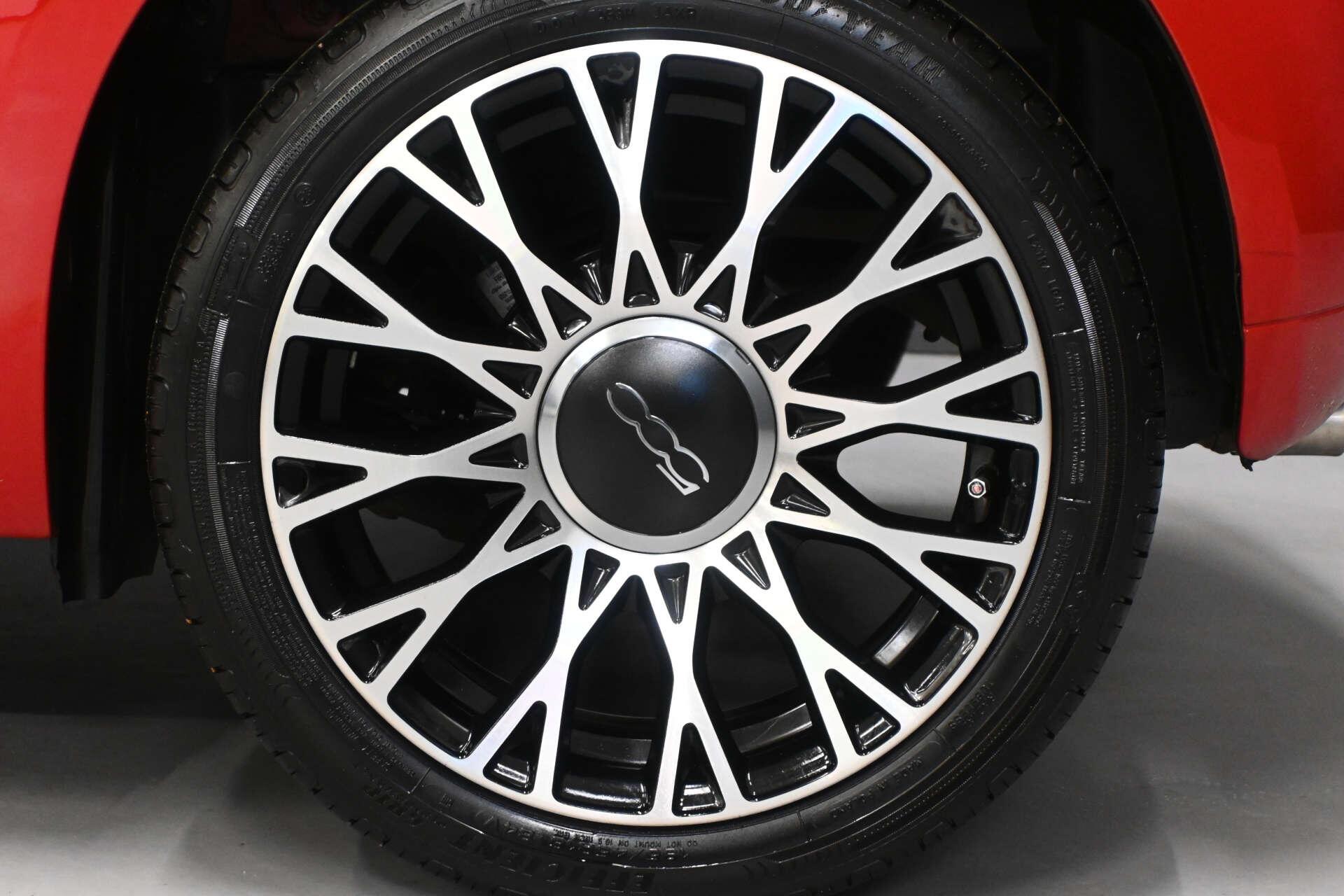 Fiat 500 view 45