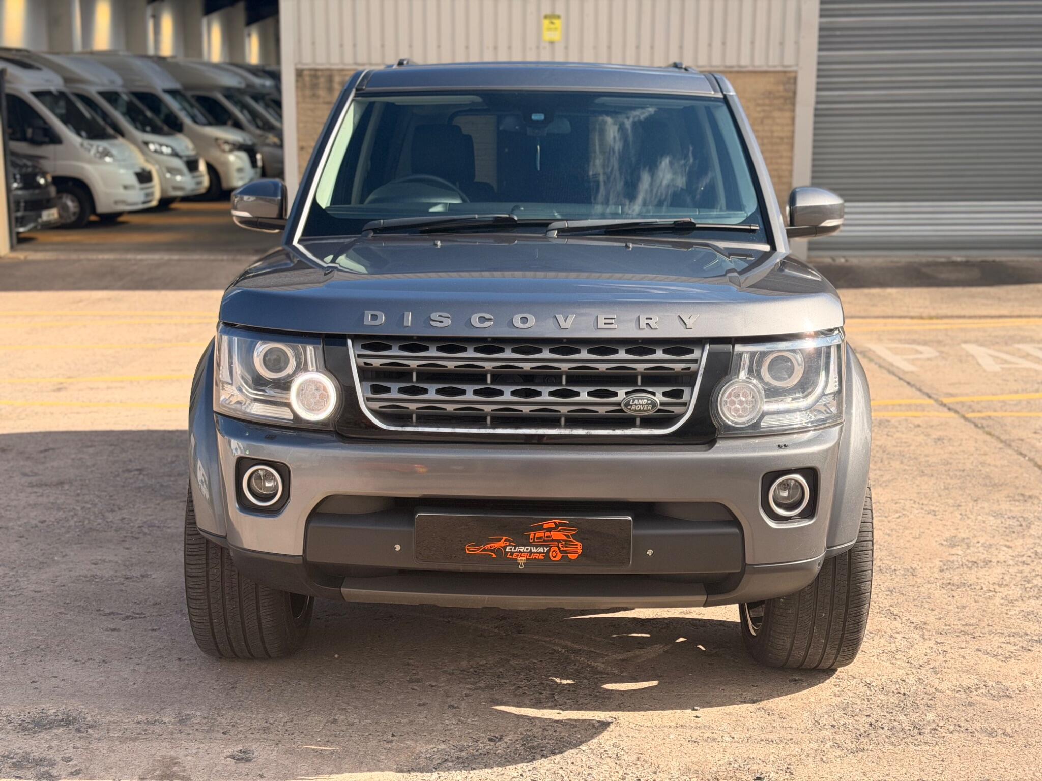 Land Rover Discovery view 10