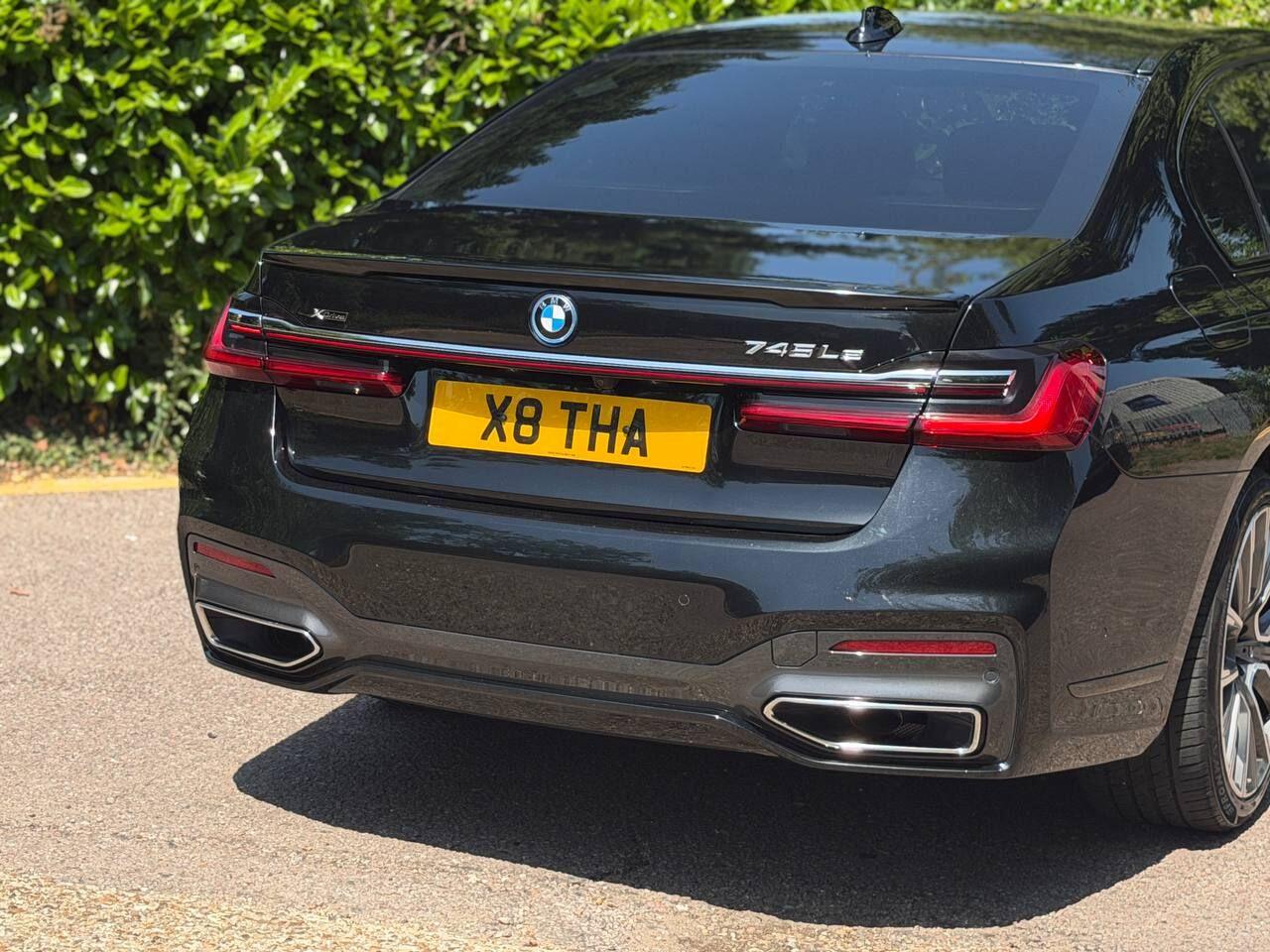 BMW 7 Series view 89