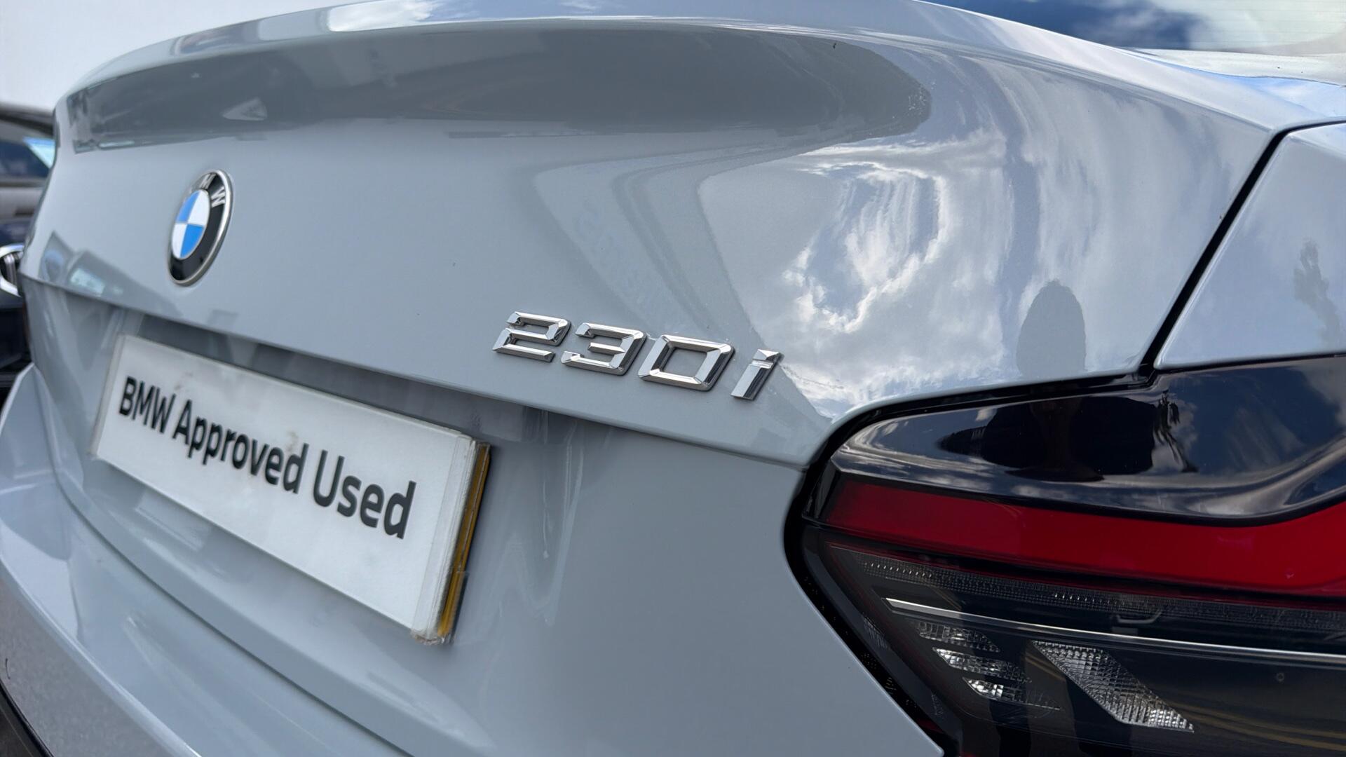 BMW 2 Series view 39