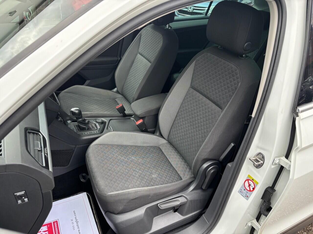 Volkswagen Tiguan view 11