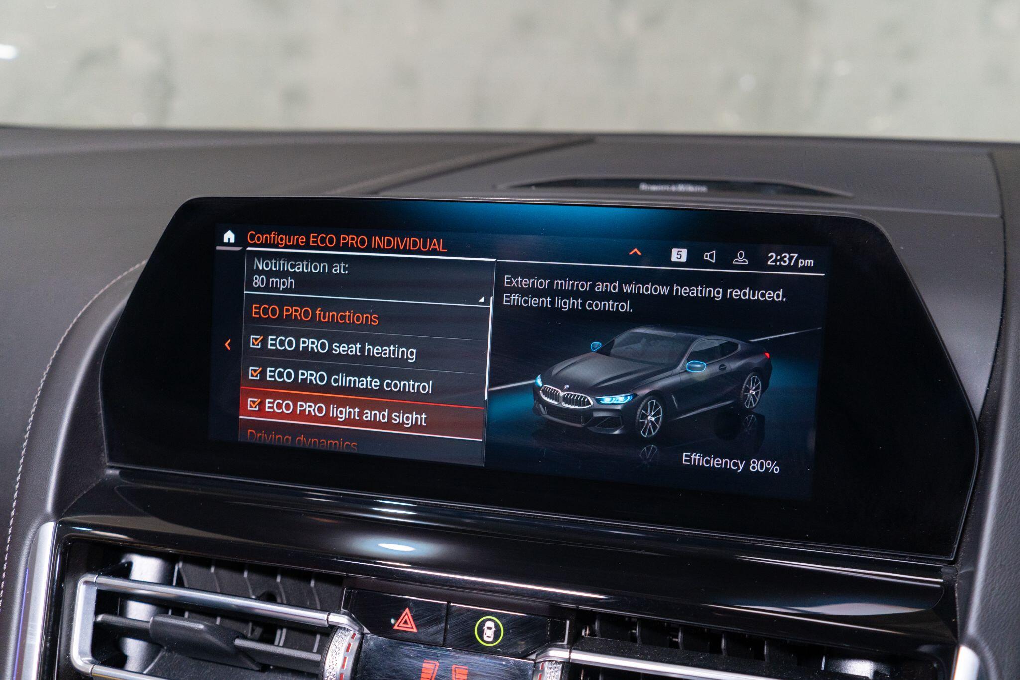 BMW 8 Series view 25